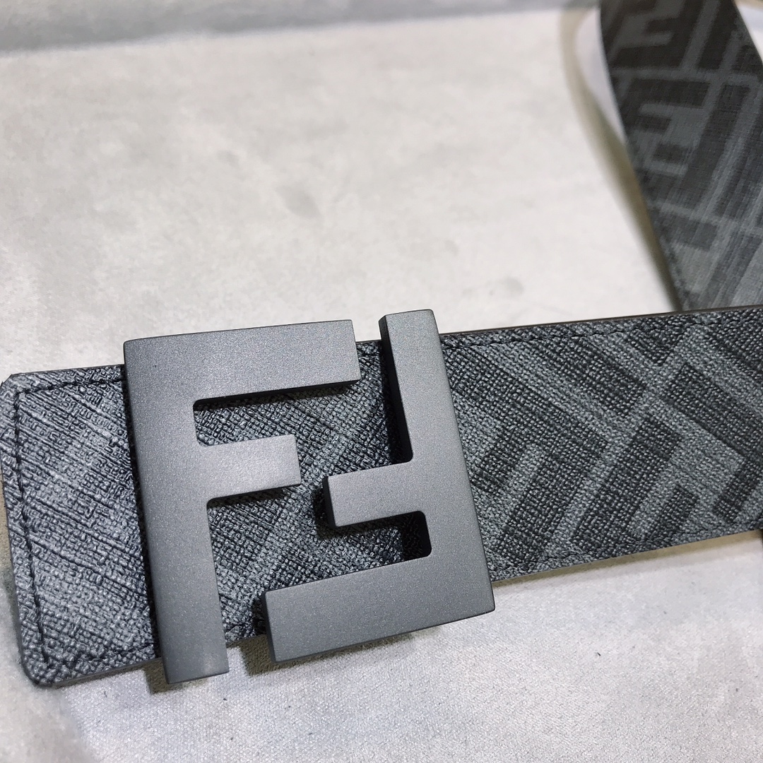 Fendi belt