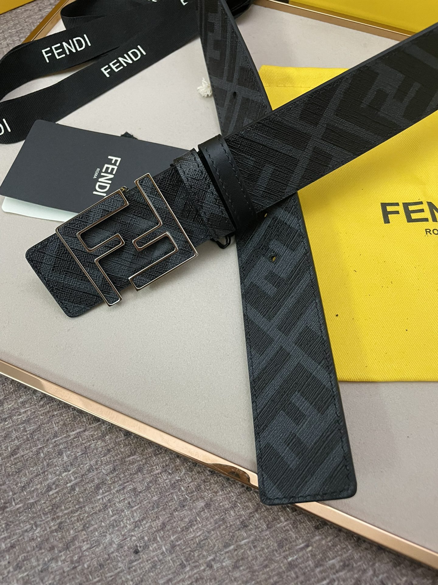 Fendi belt