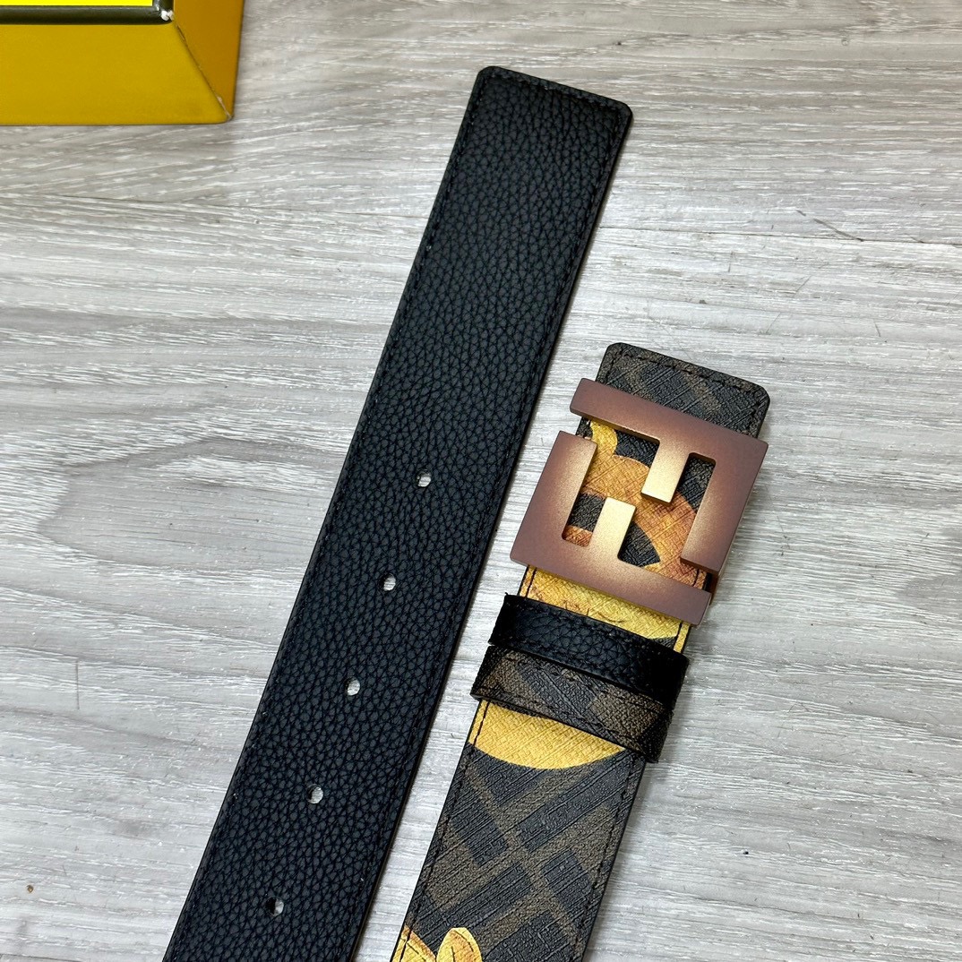 Fendi belt