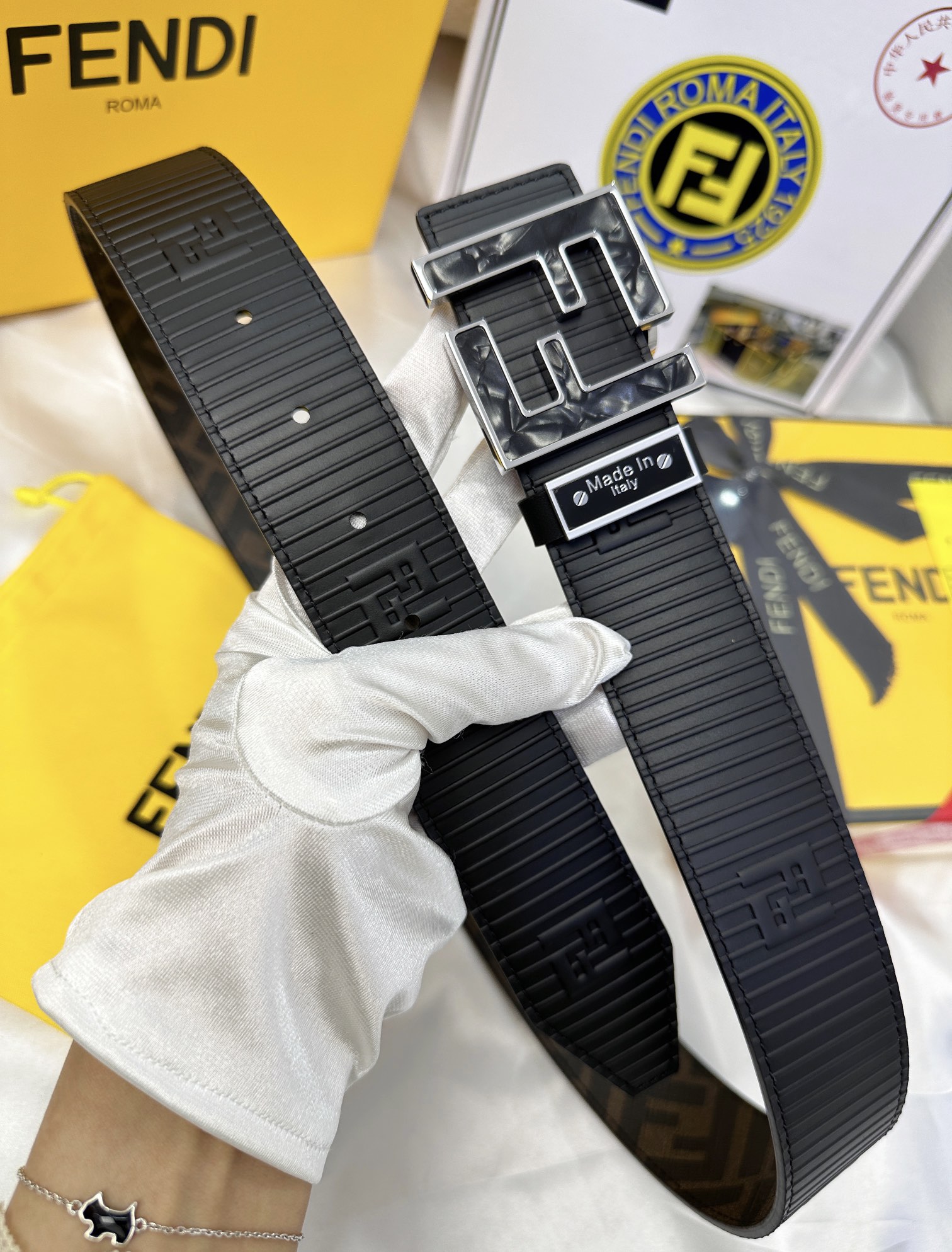Fendi belt