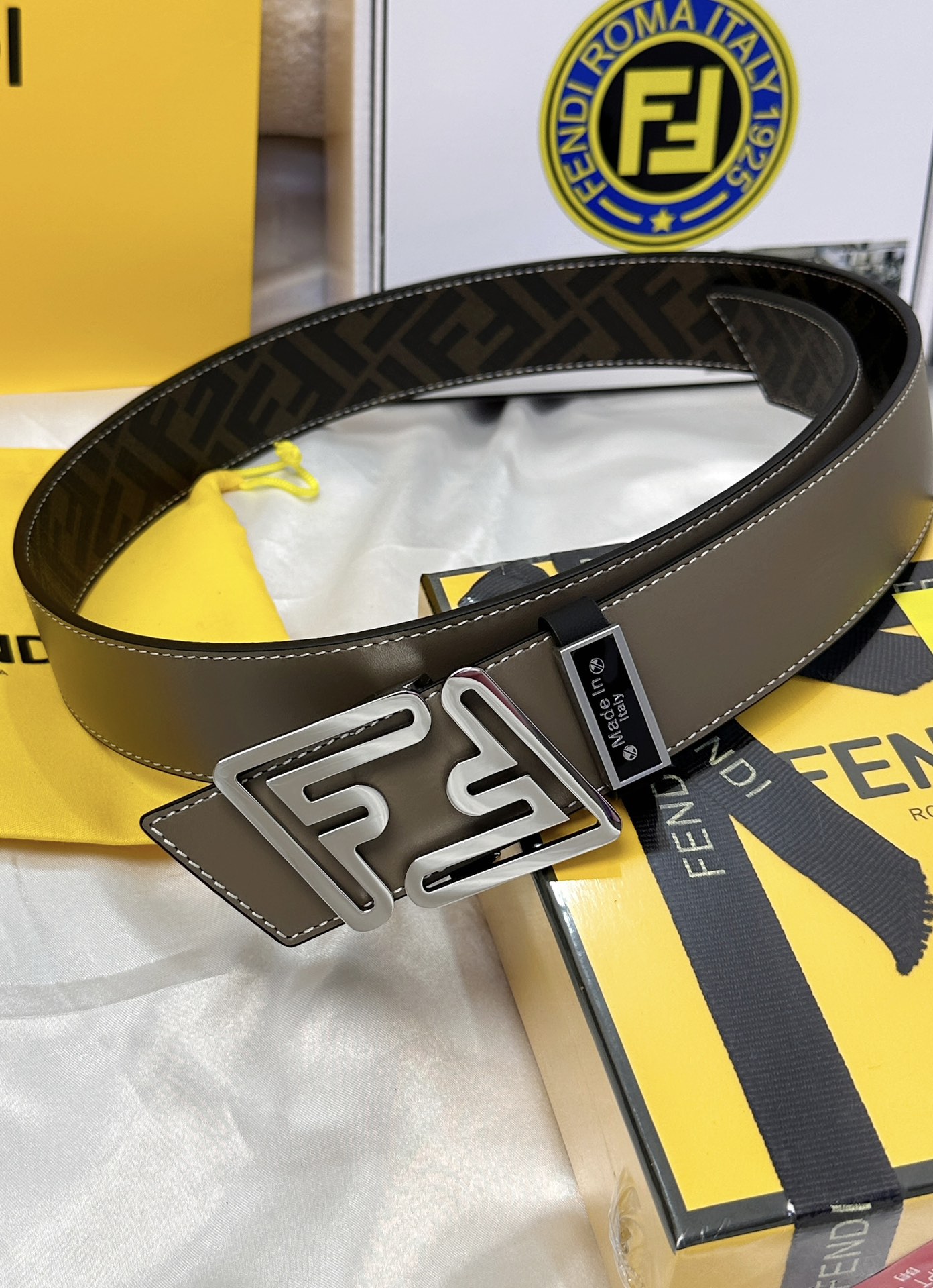 Fendi belt
