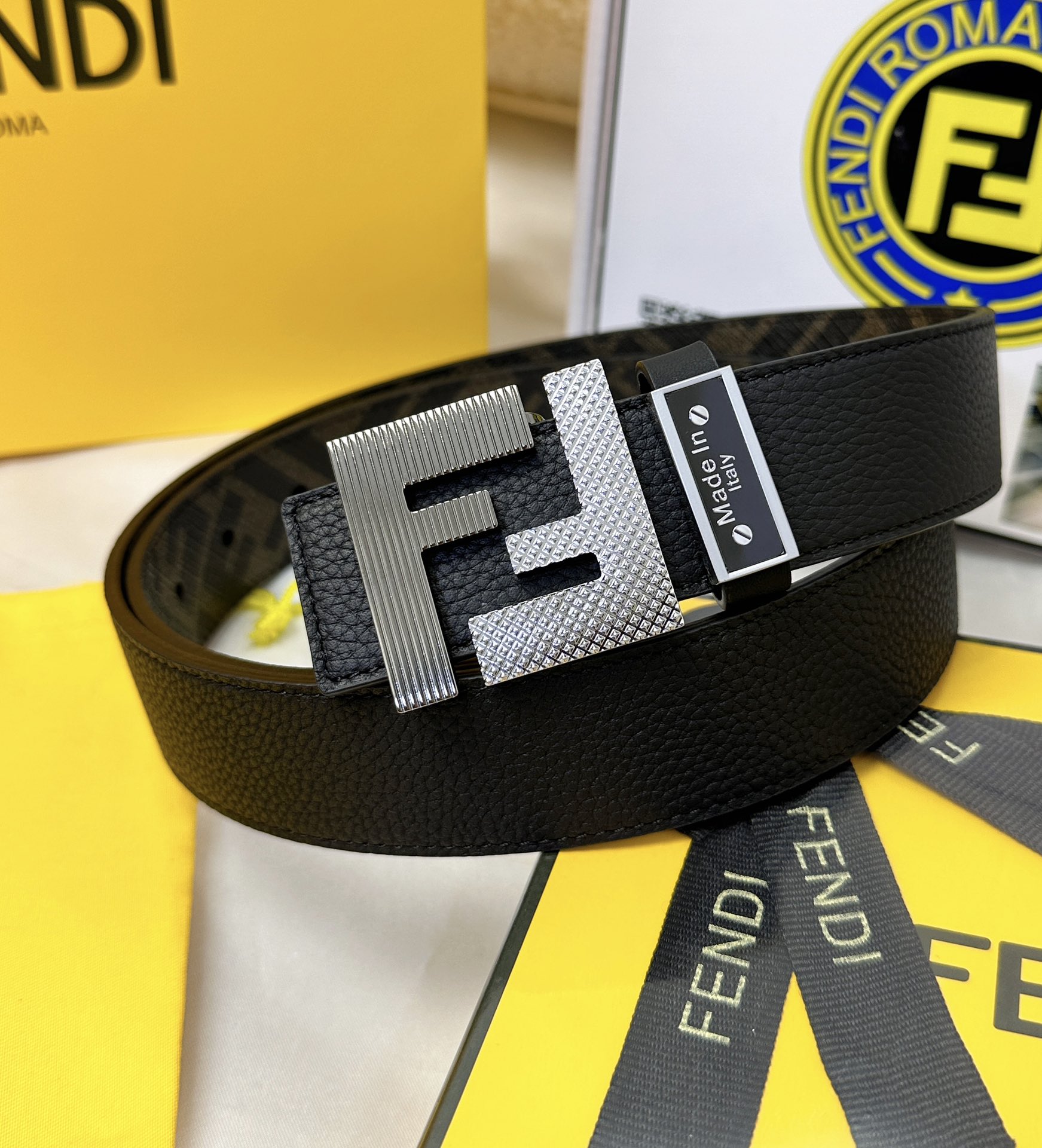 Fendi belt