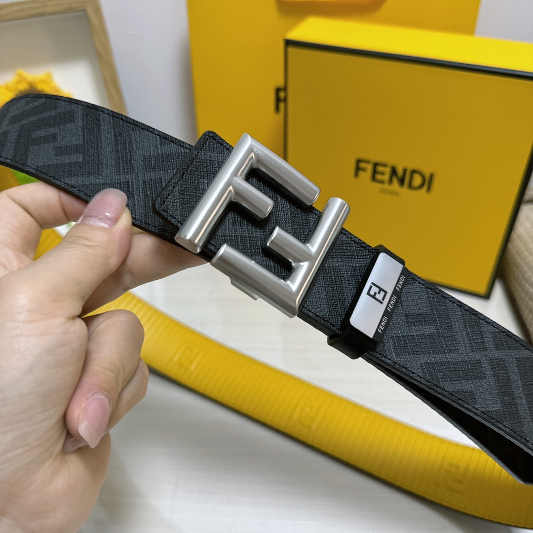 Fendi belt