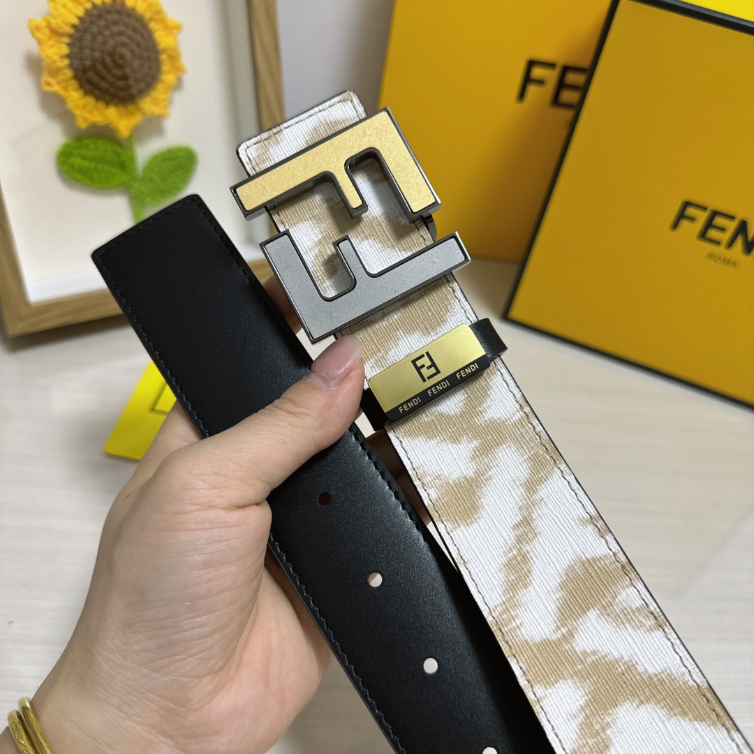 Fendi belt