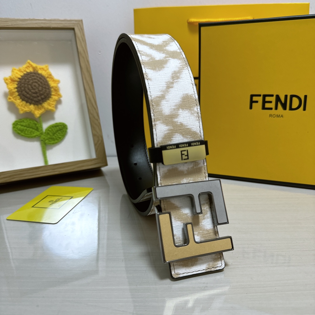 Fendi belt
