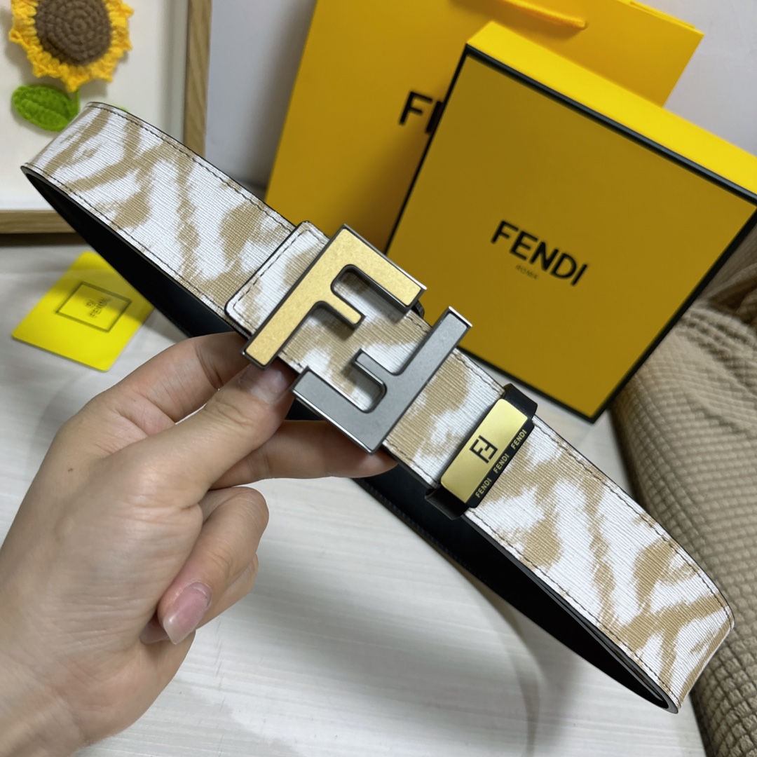 Fendi belt