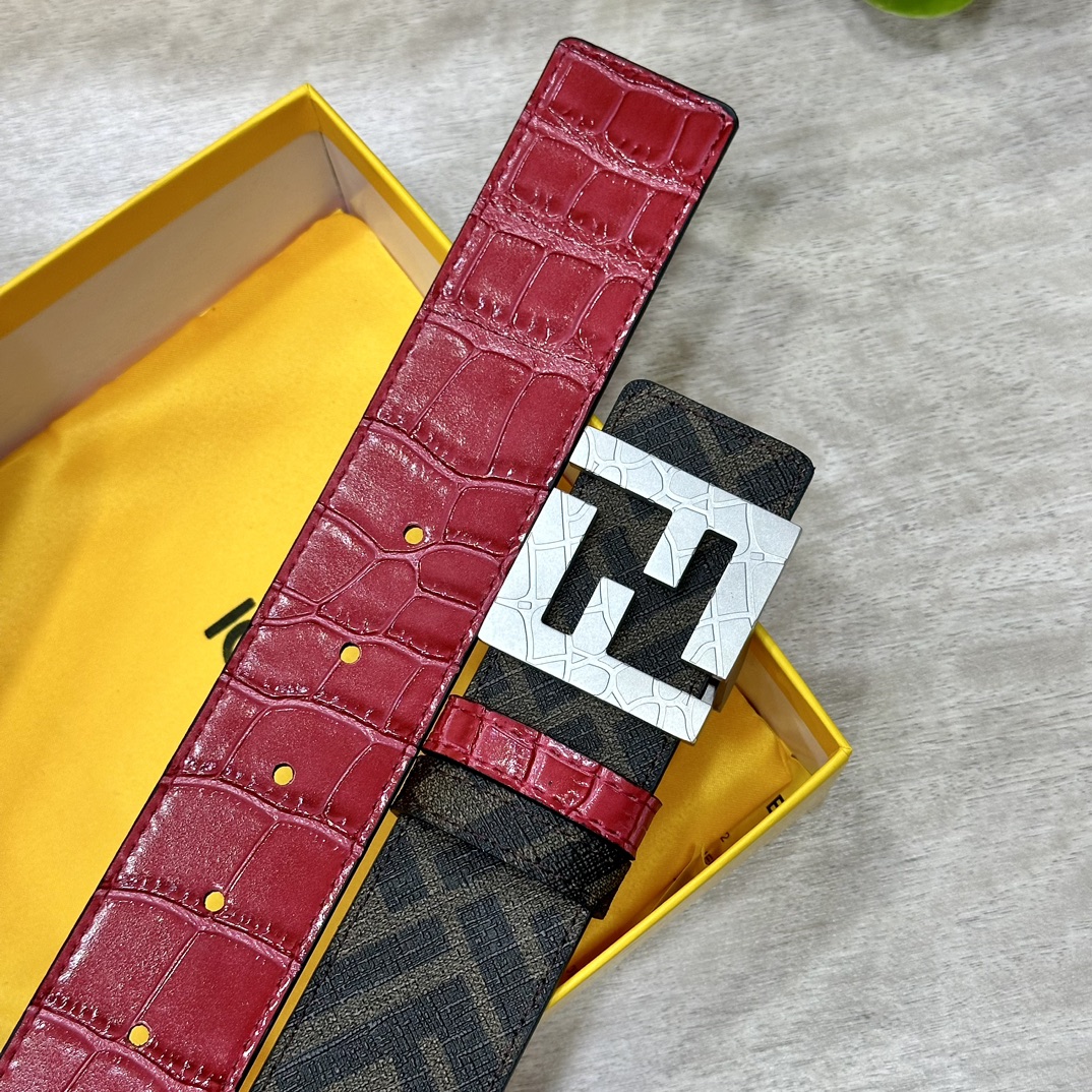 Fendi belt