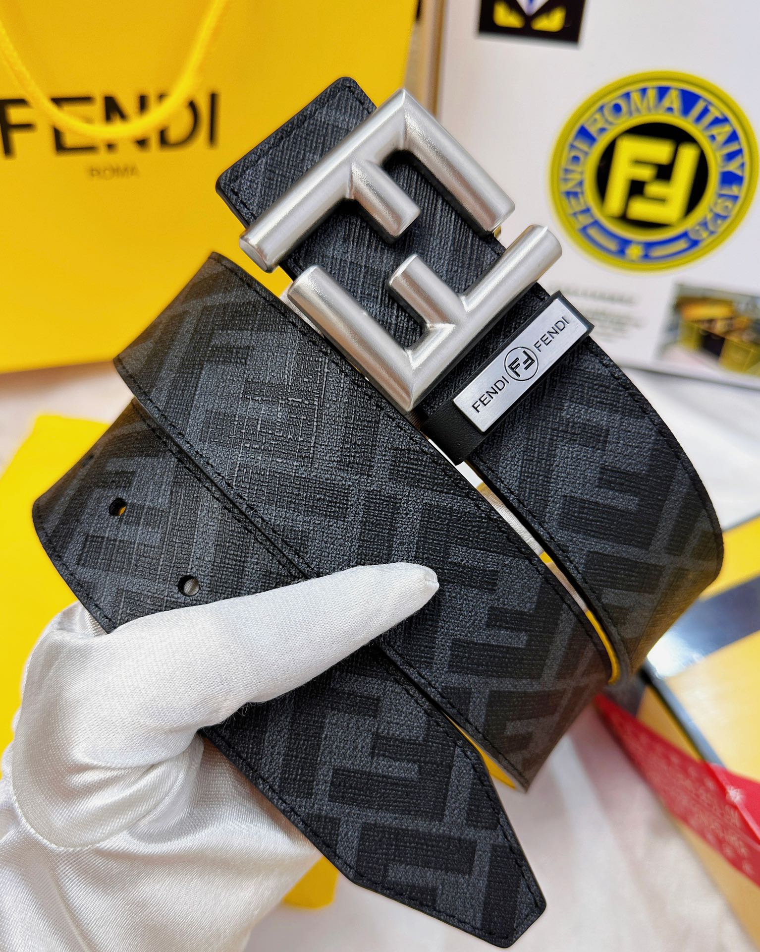 Fendi belt