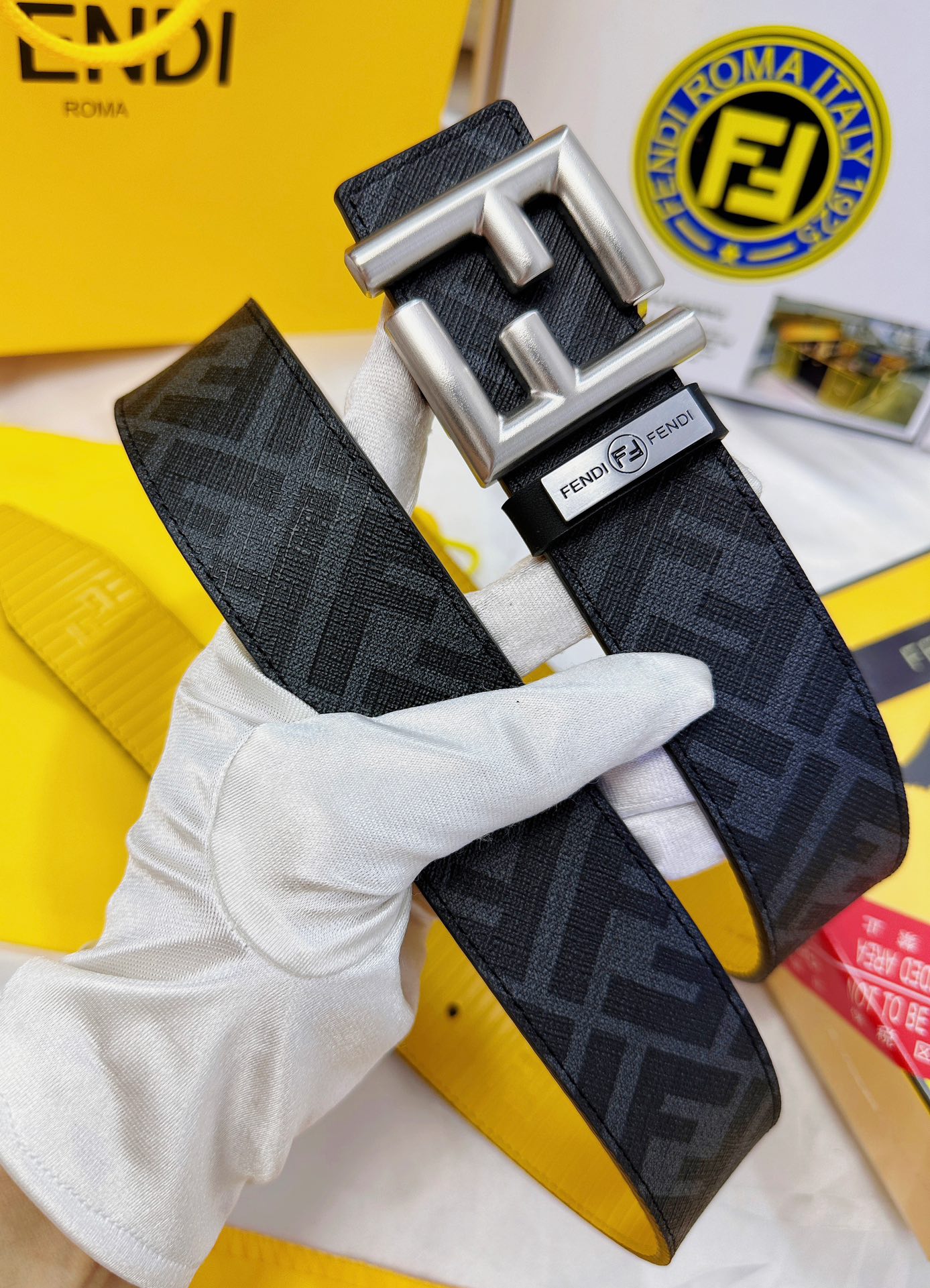 Fendi belt