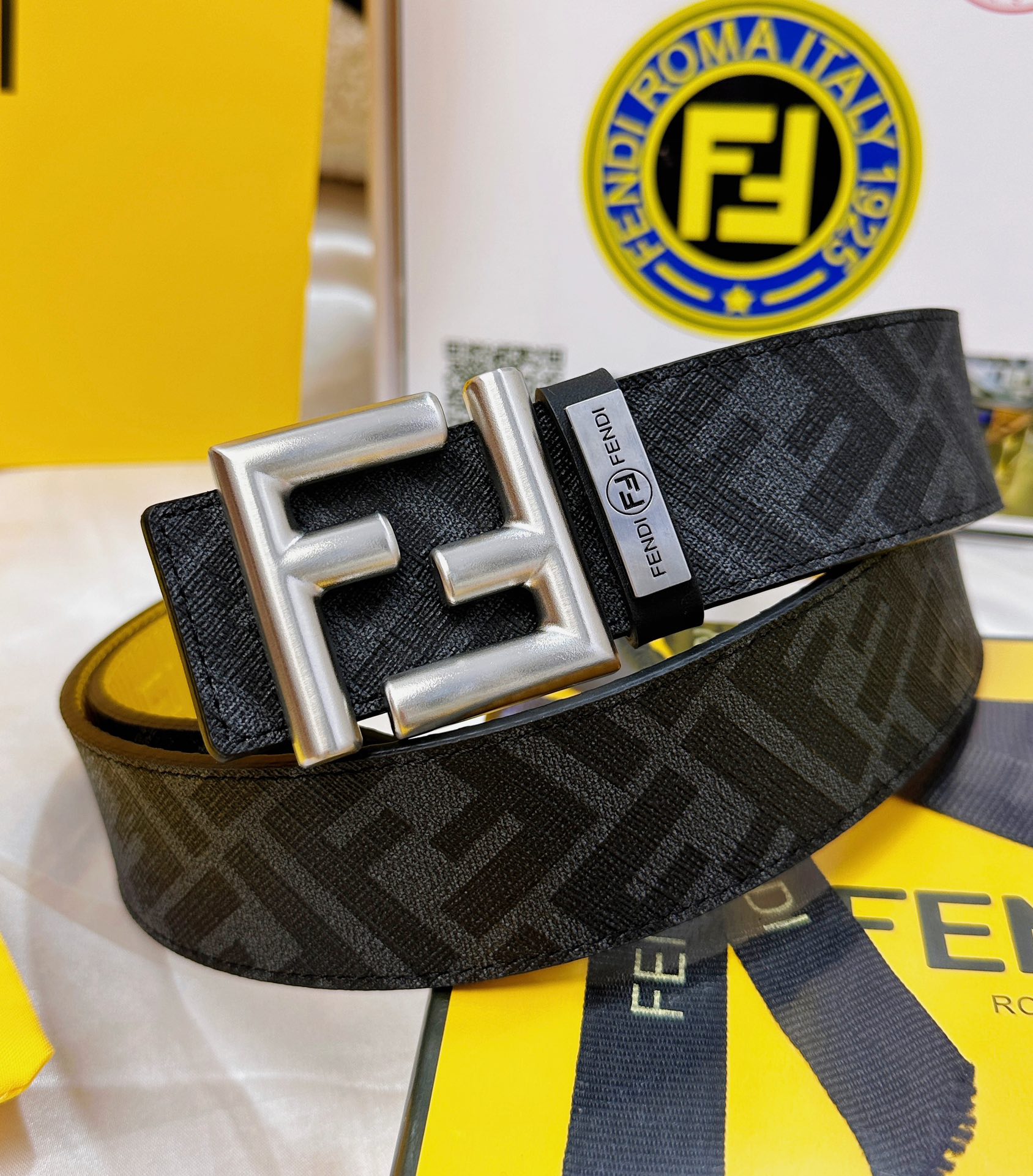Fendi belt