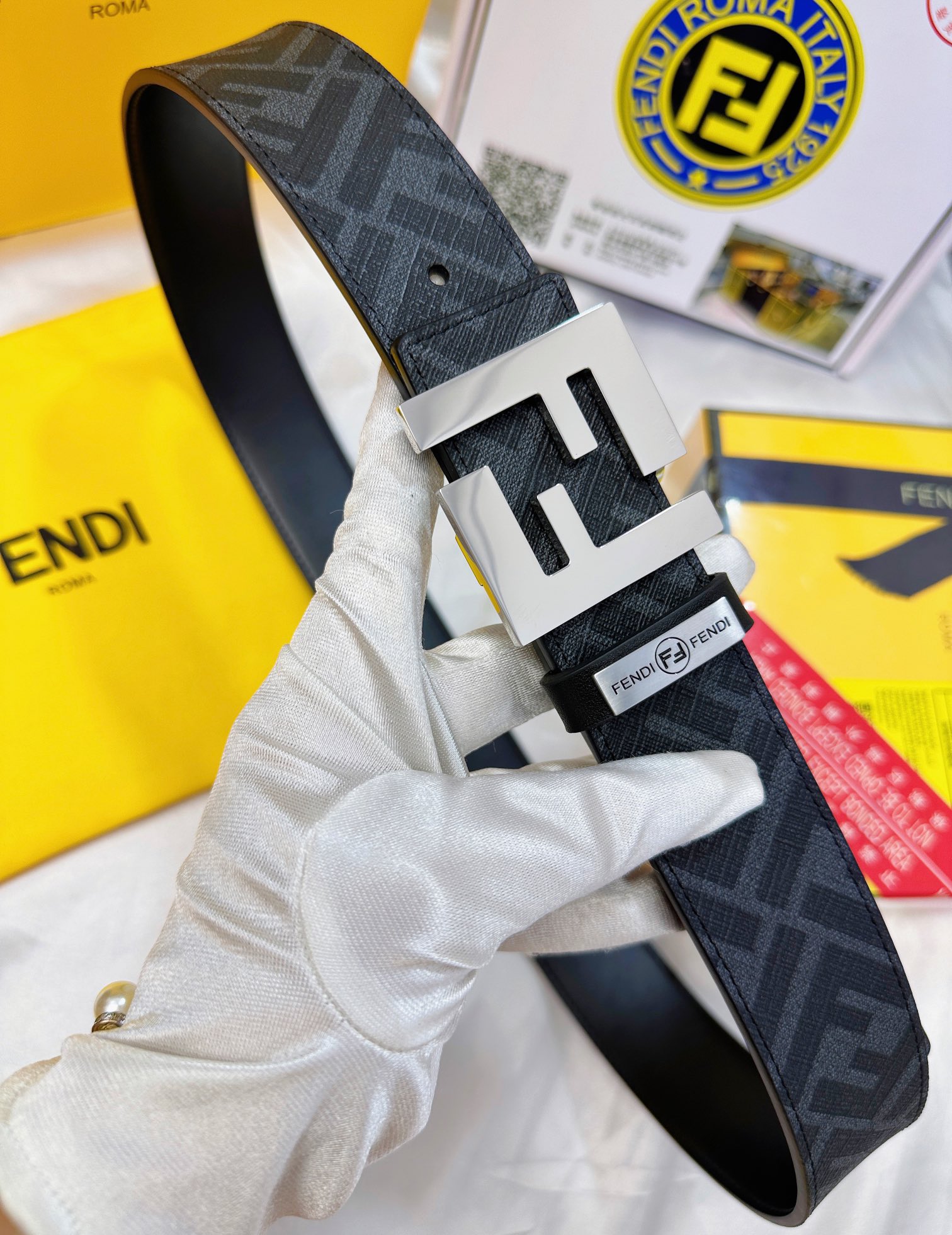 Fendi belt