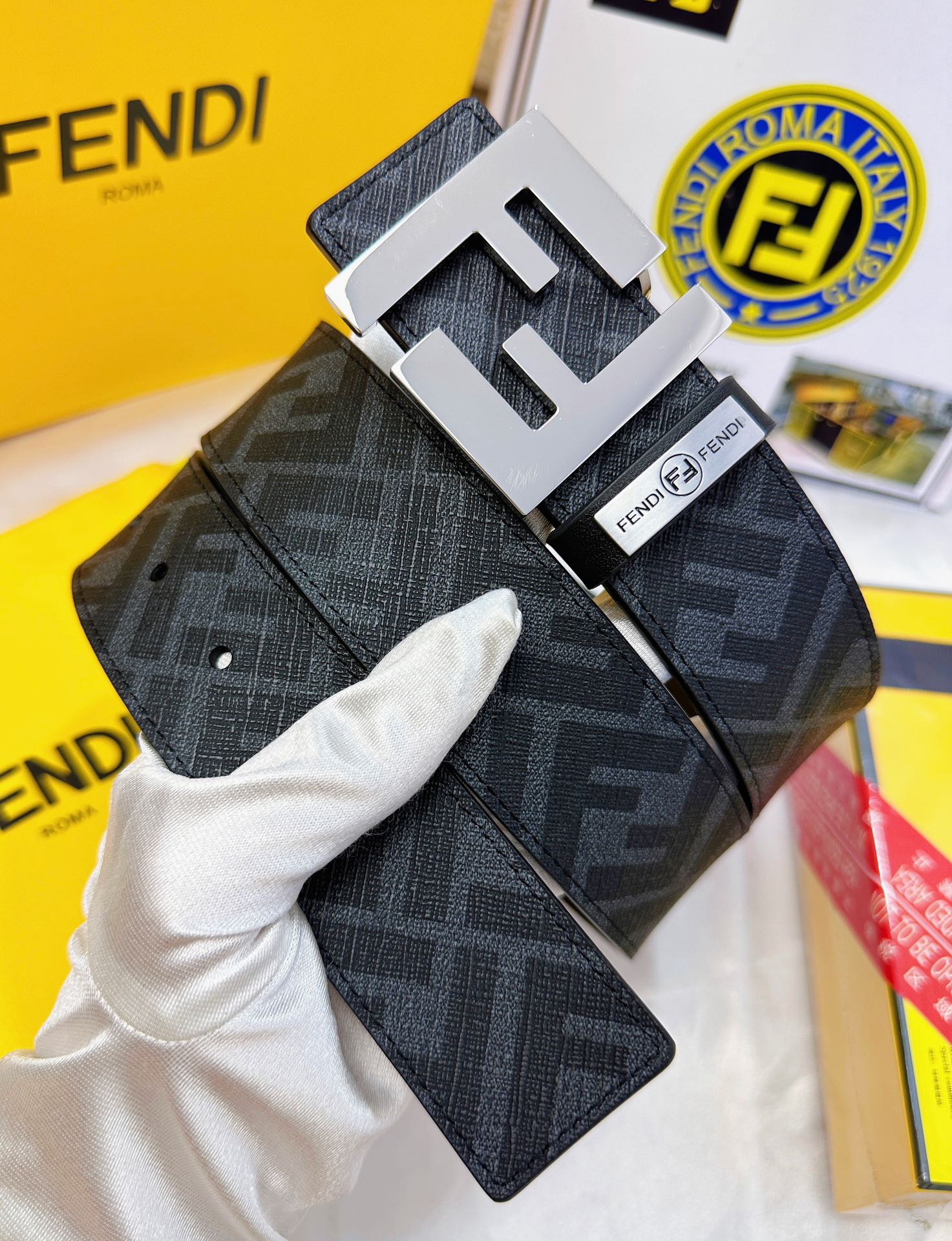Fendi belt