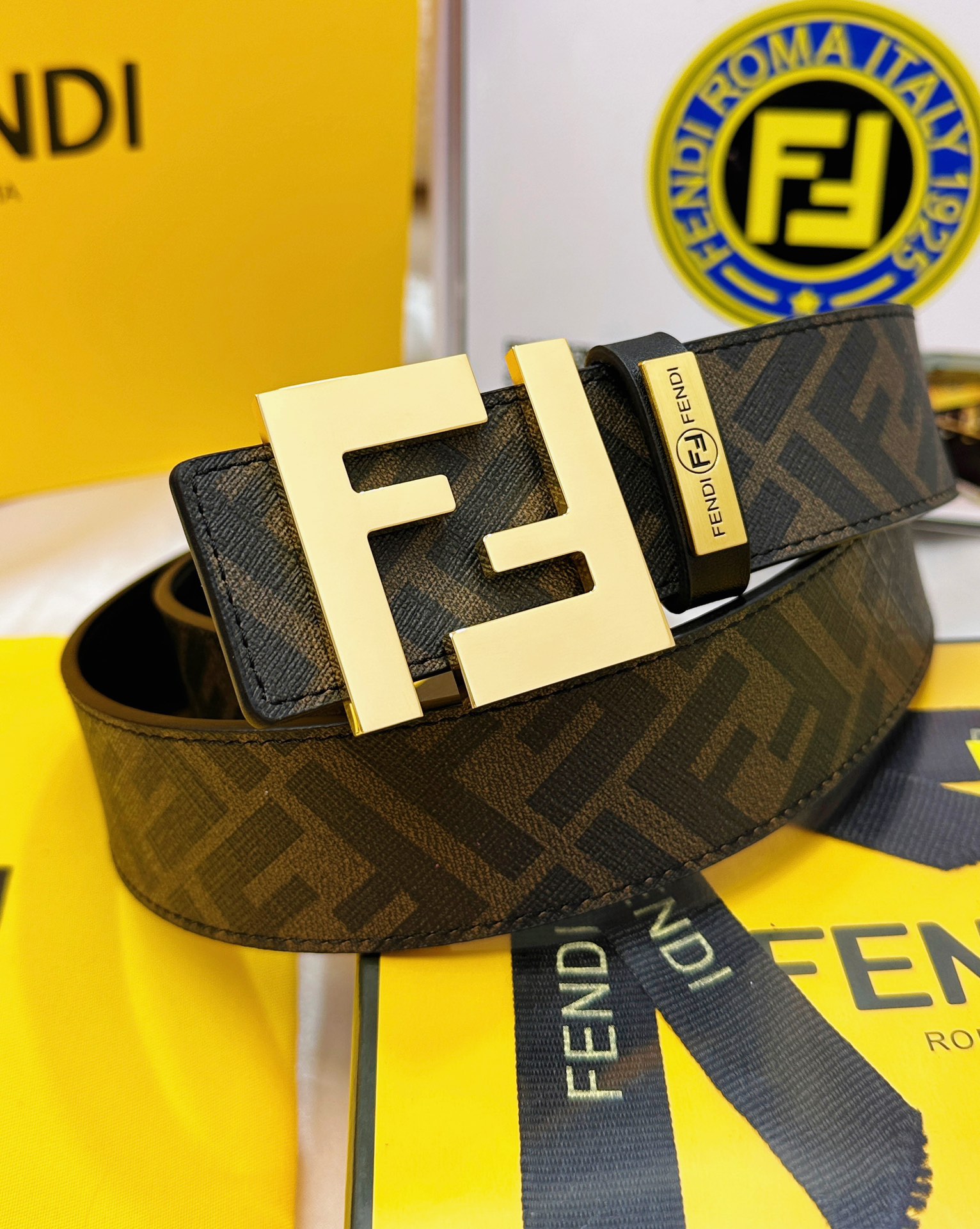 Fendi belt