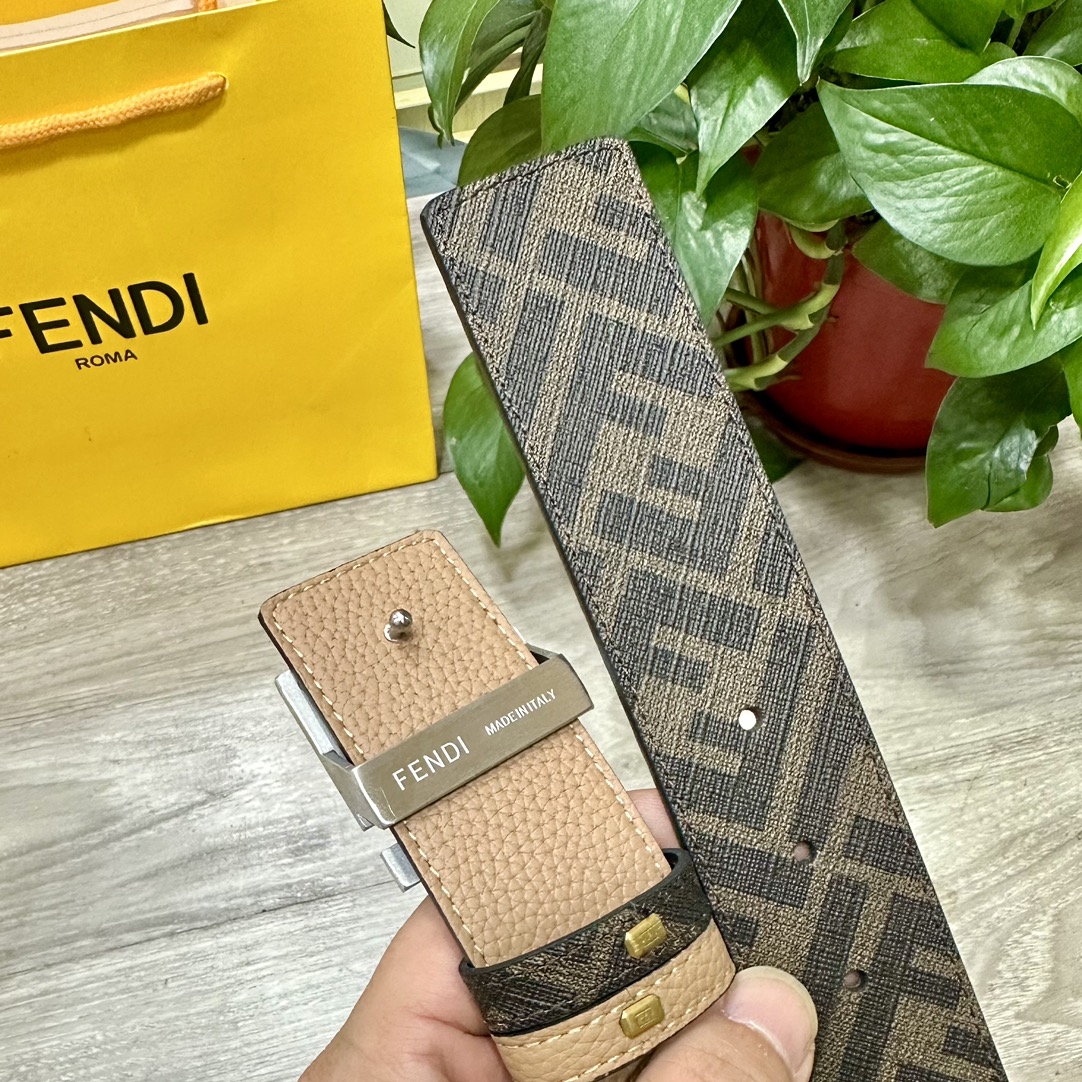 Fendi belt