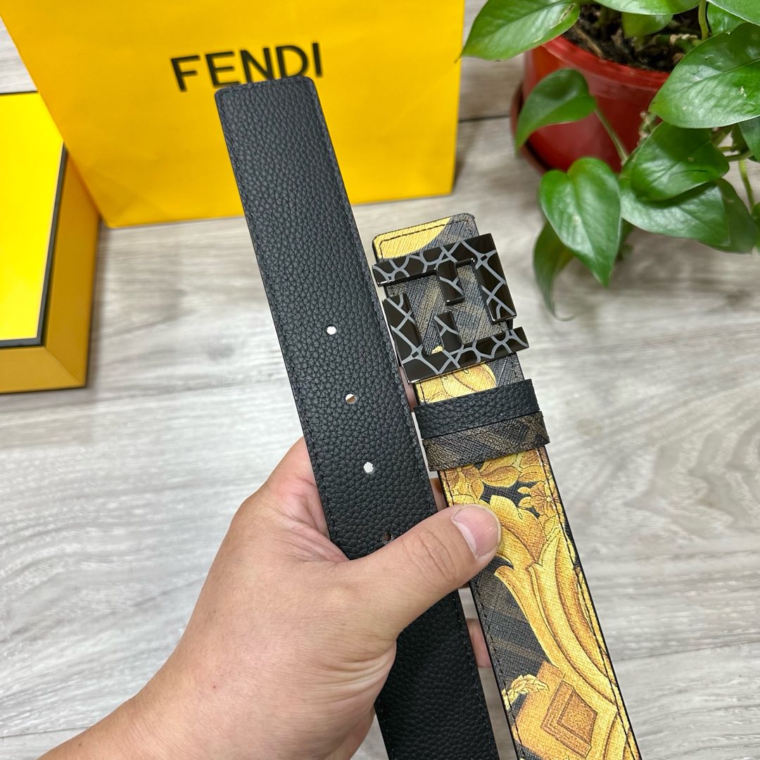 Fendi belt