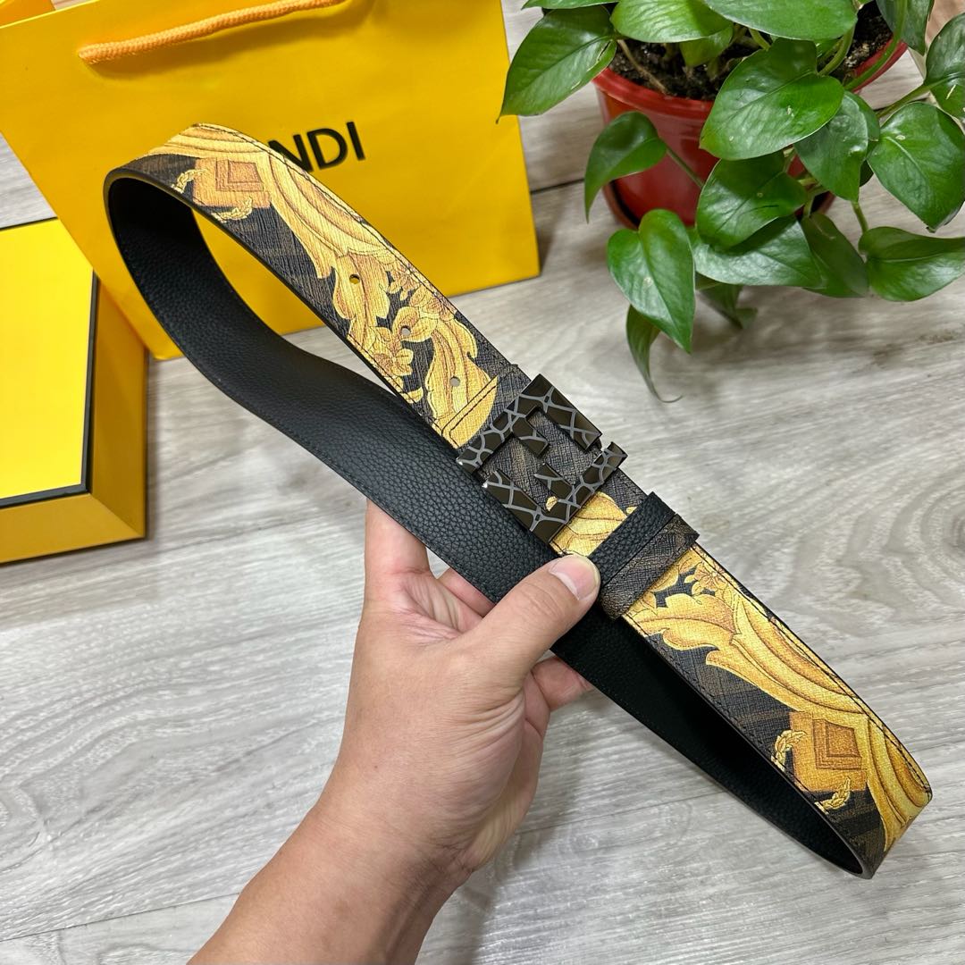 Fendi belt