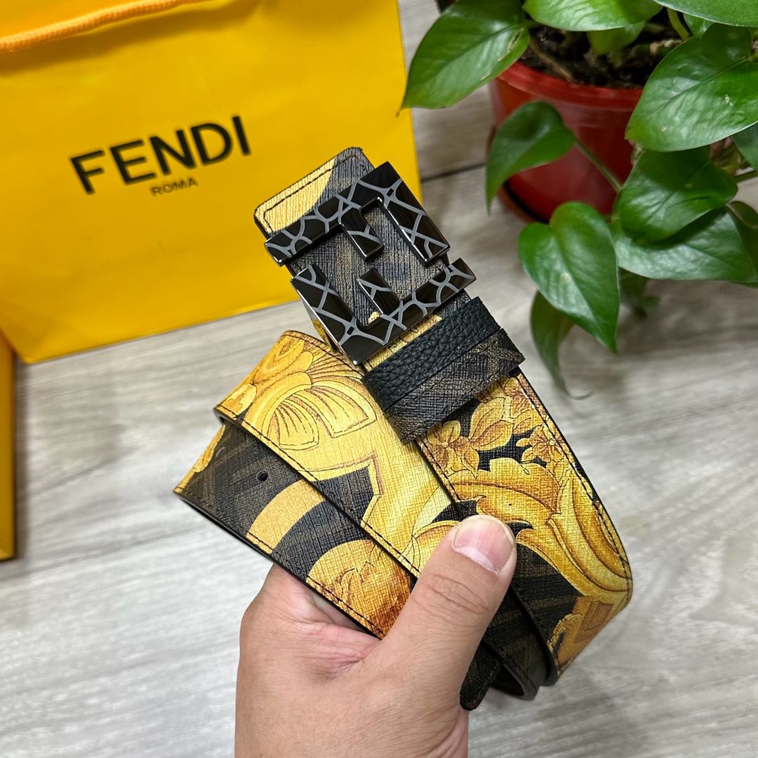 Fendi belt