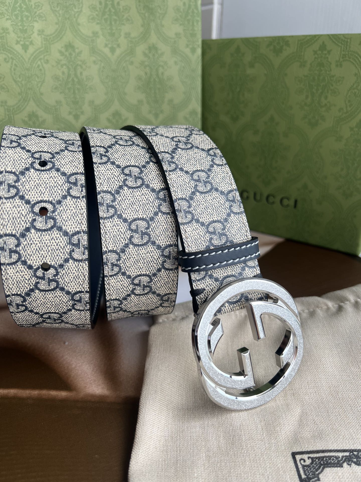 Gucci belt