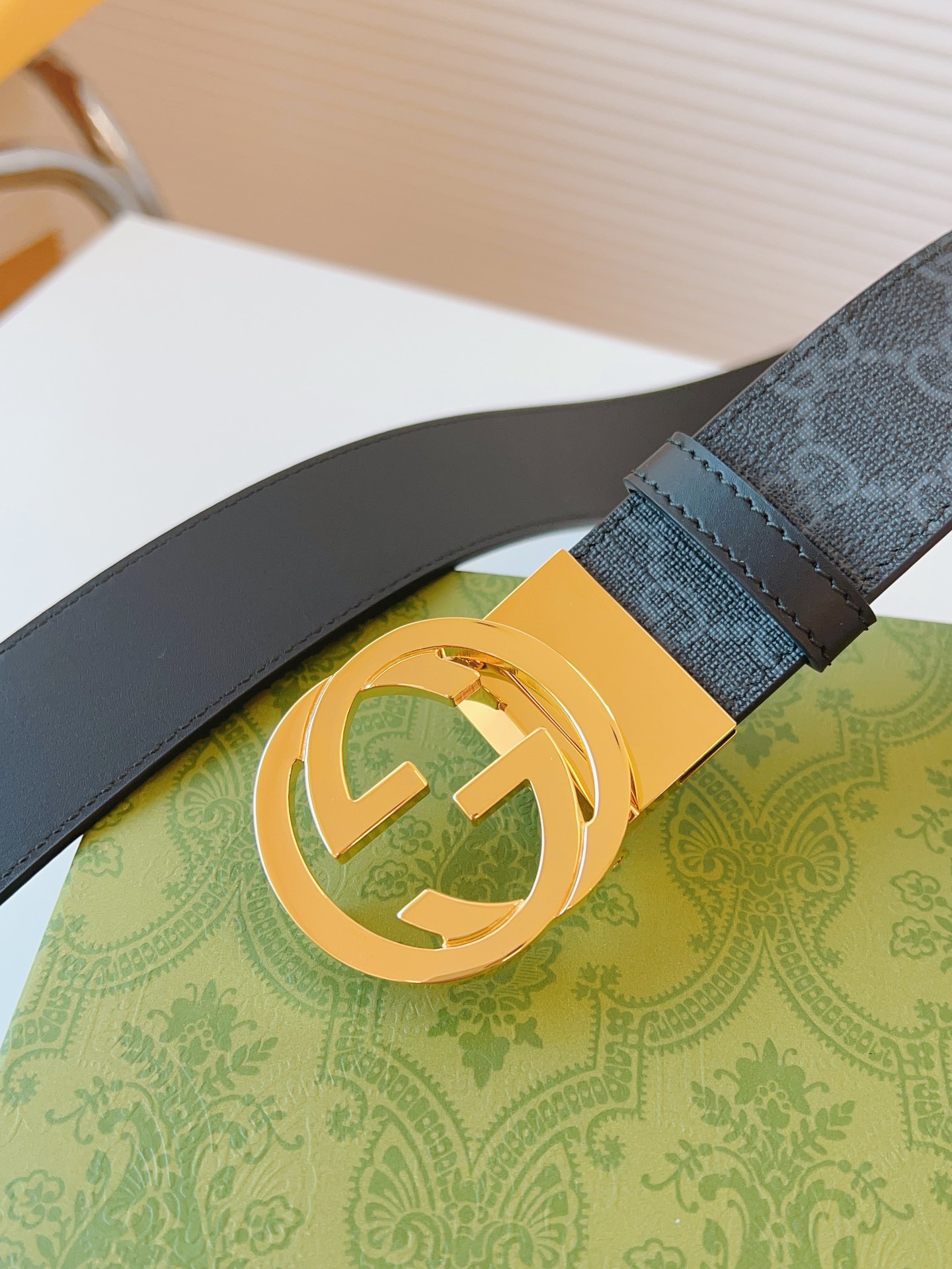 Gucci belt