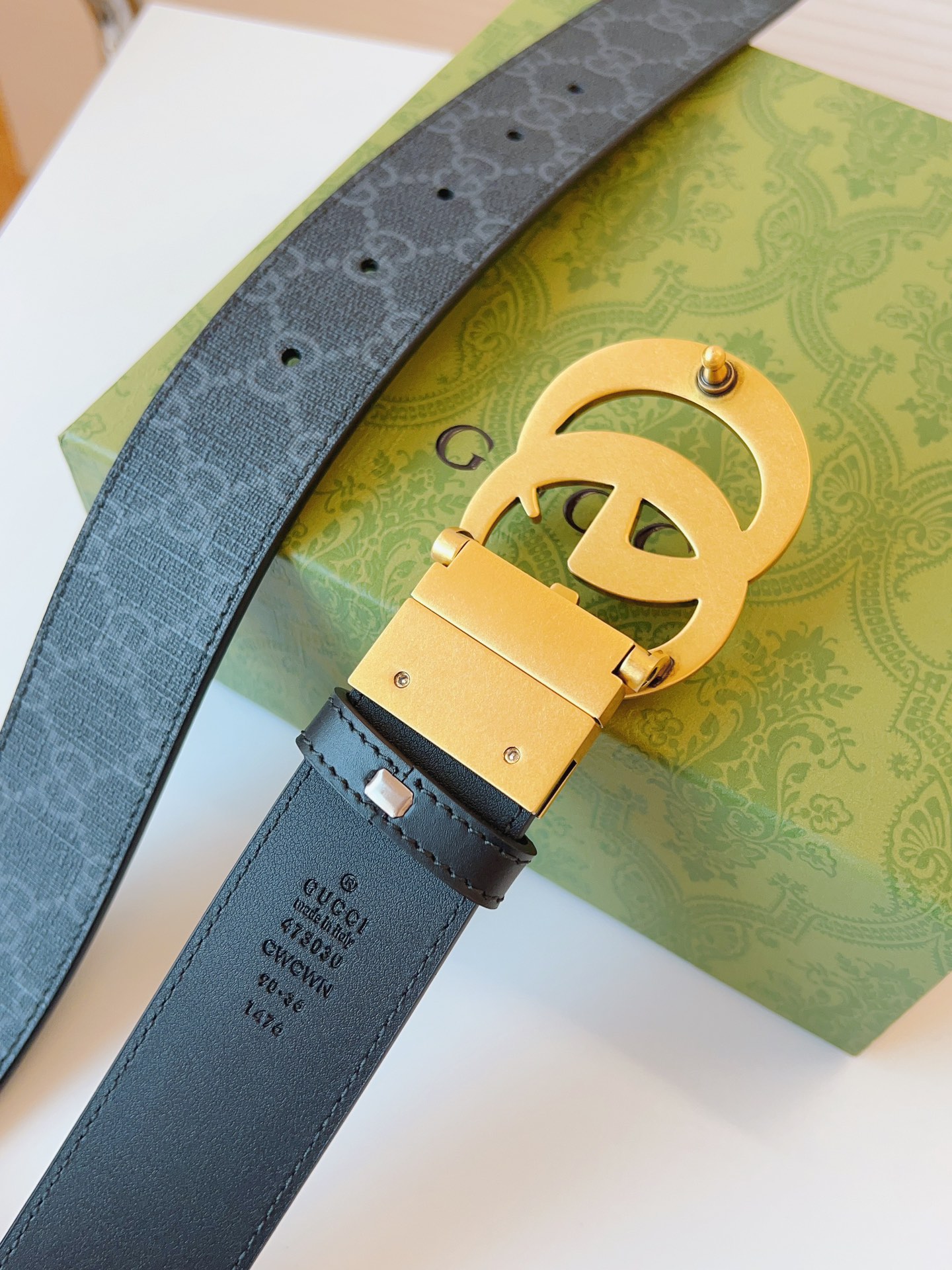 Gucci belt
