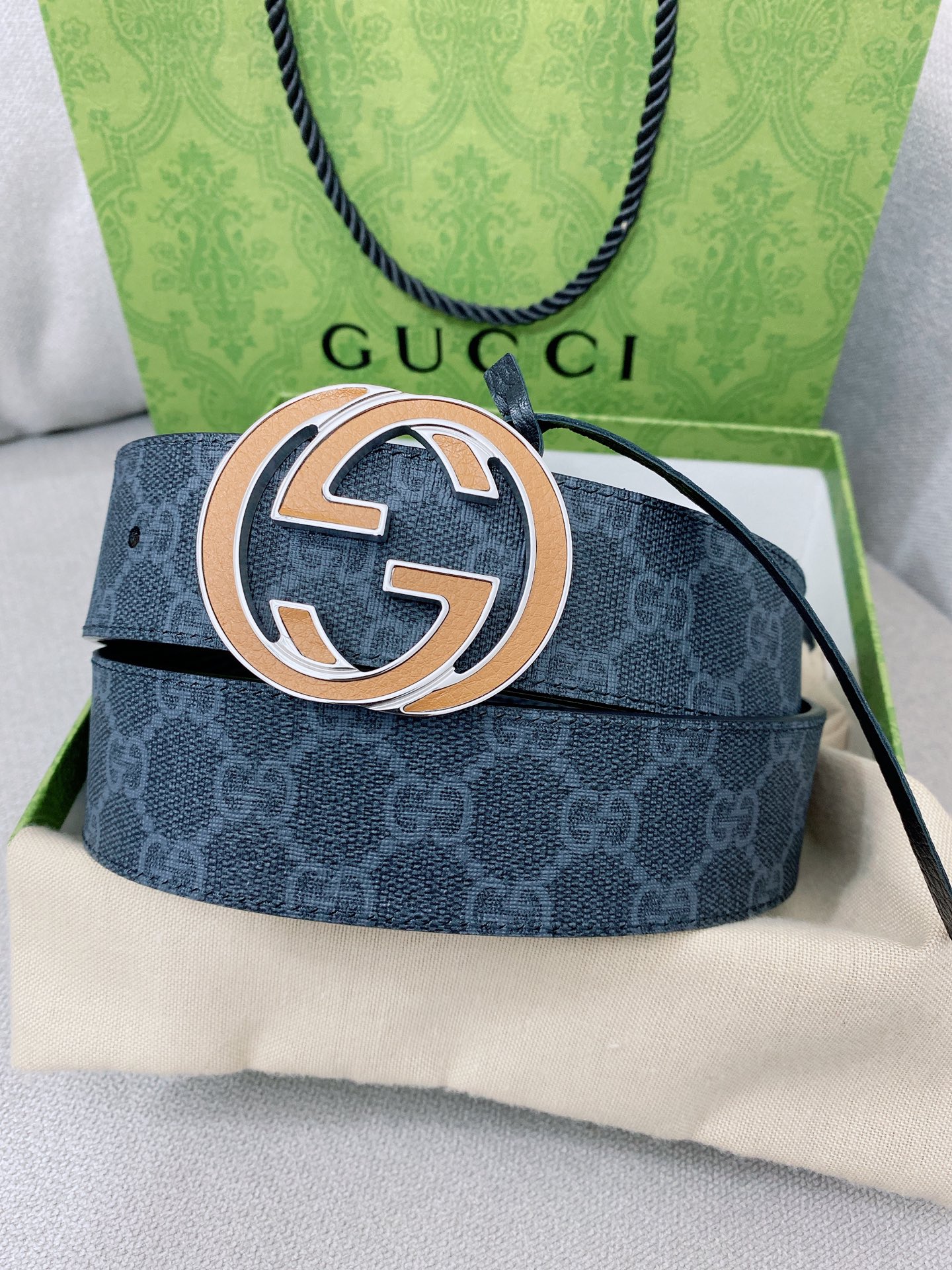 Gucci belt