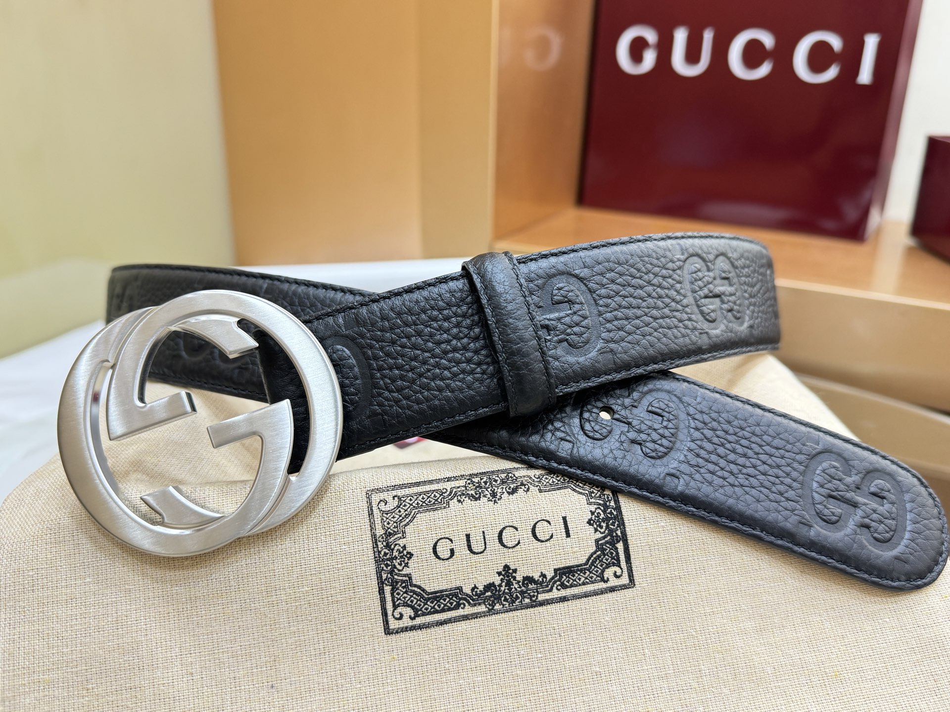 Gucci belt