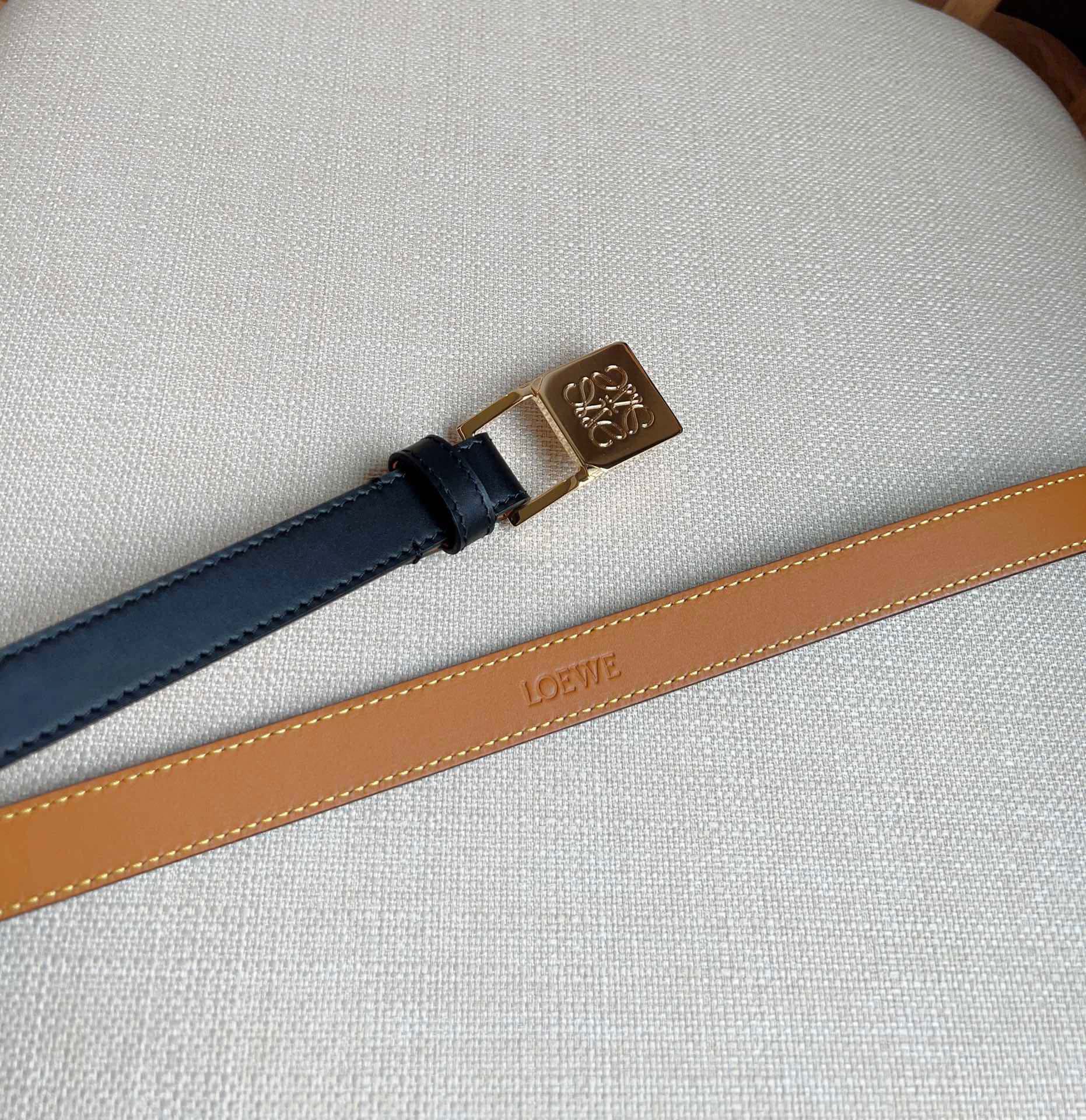Loewe belt
