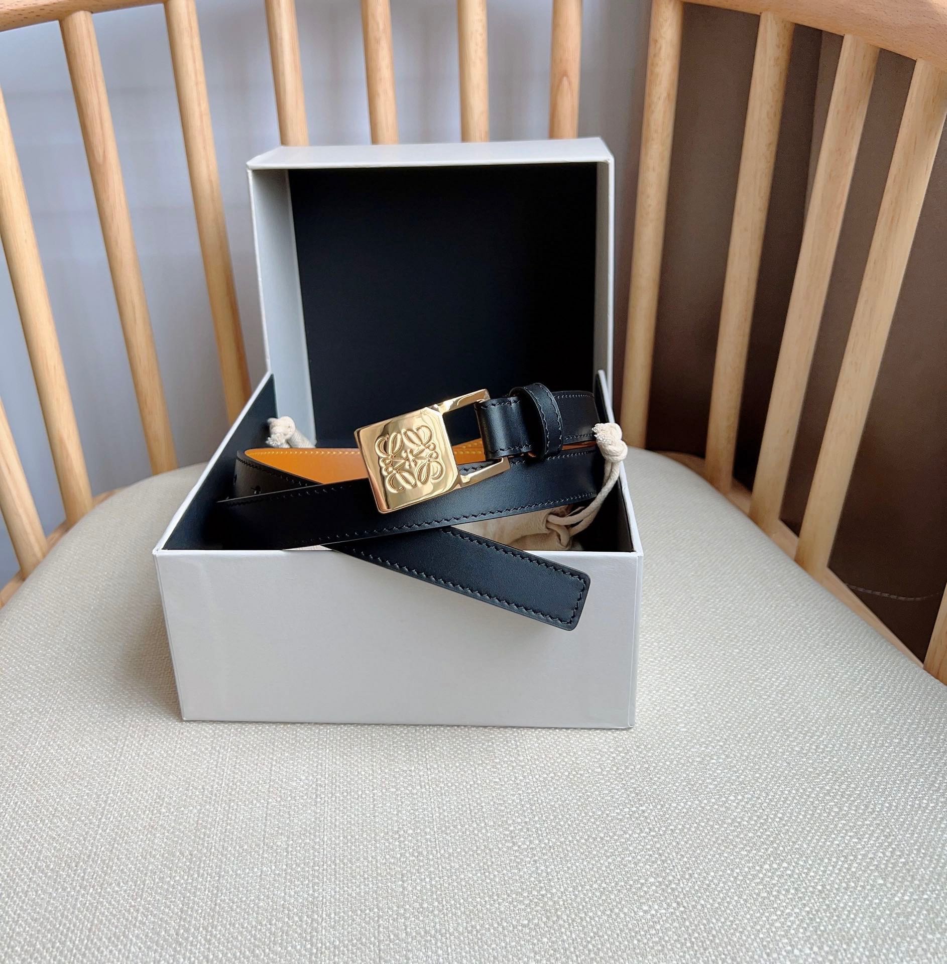 Loewe belt