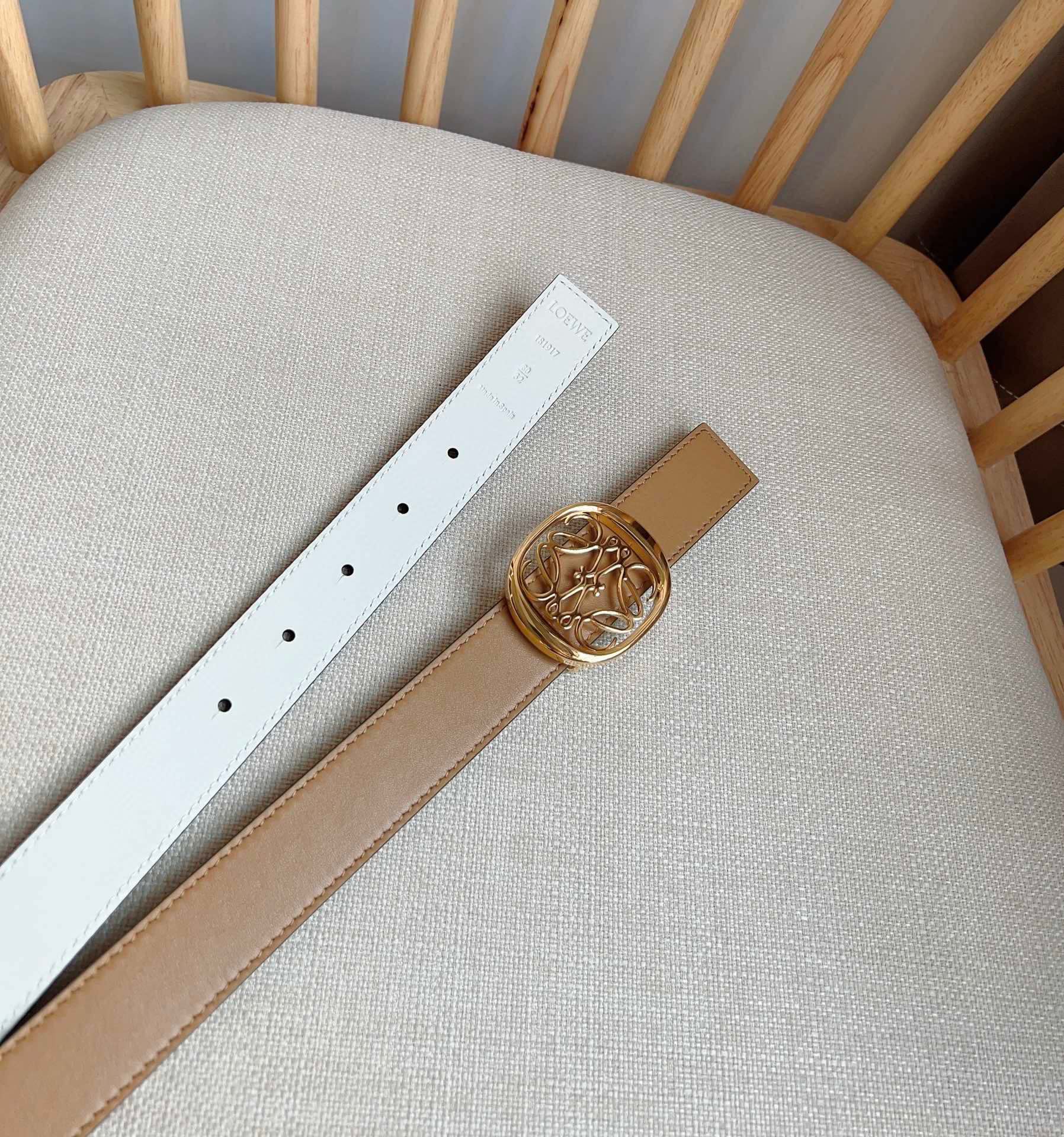 Loewe belt