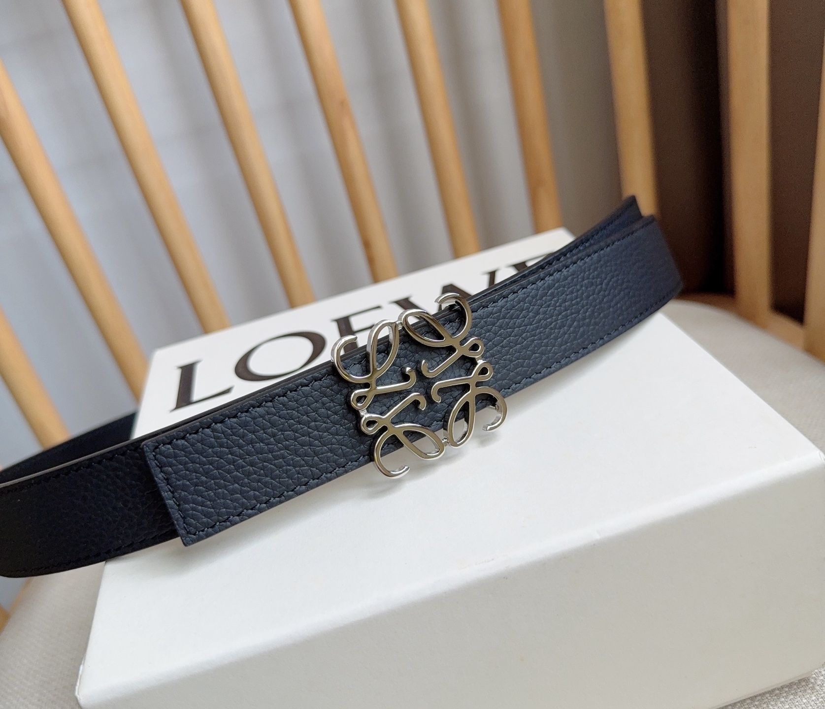 Loewe belt