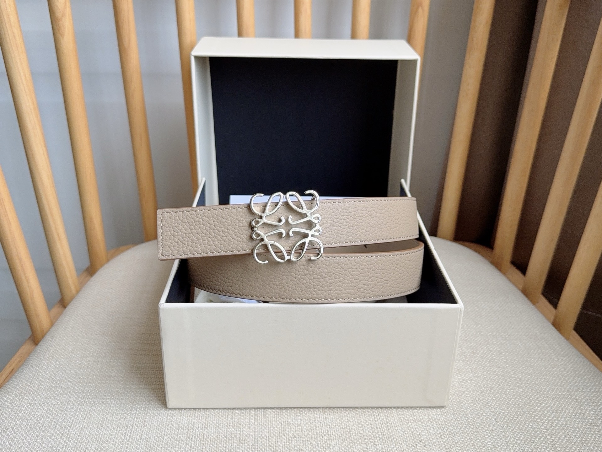 Loewe belt