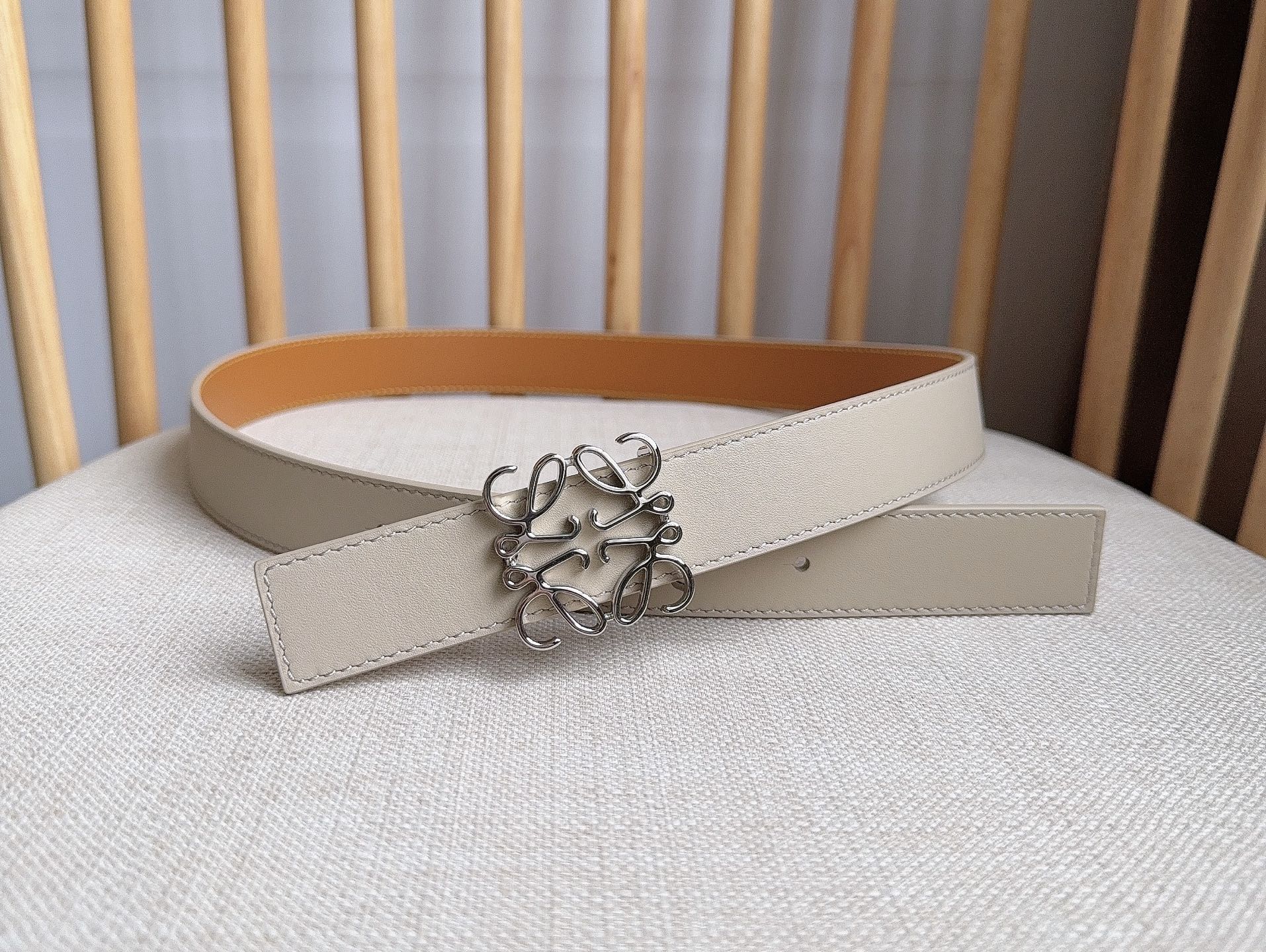 Loewe belt