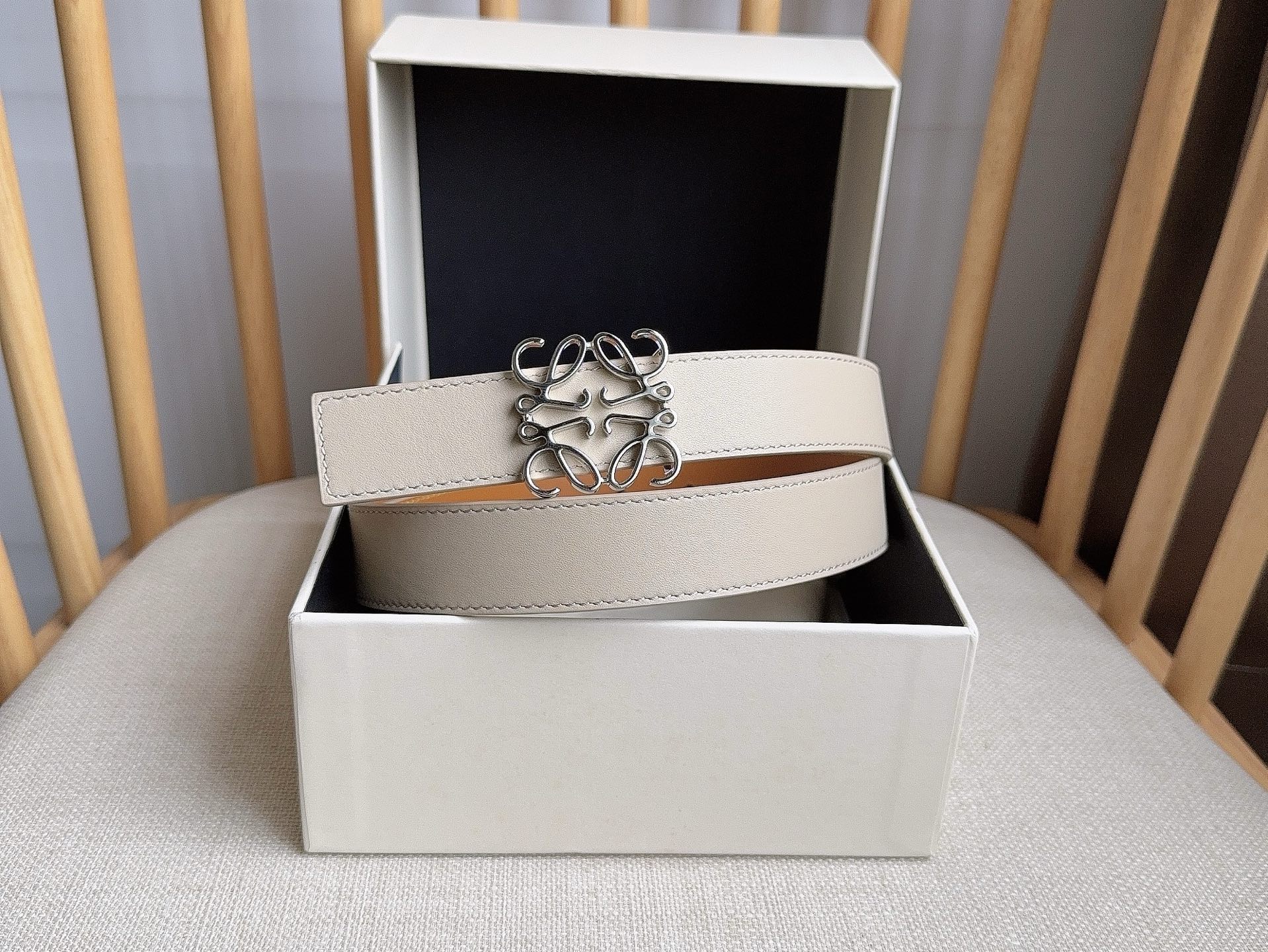 Loewe belt