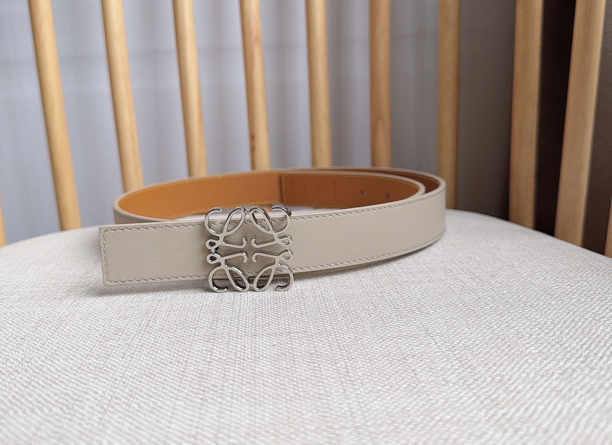 Loewe belt