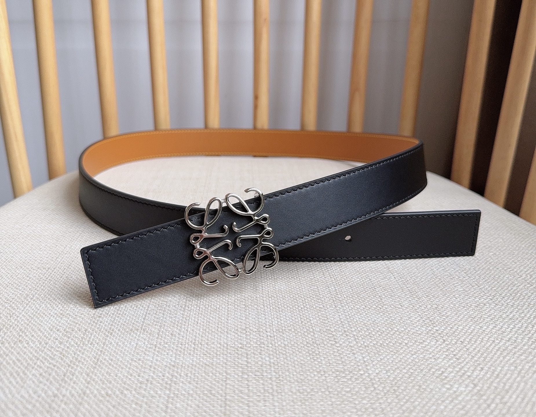 Loewe belt