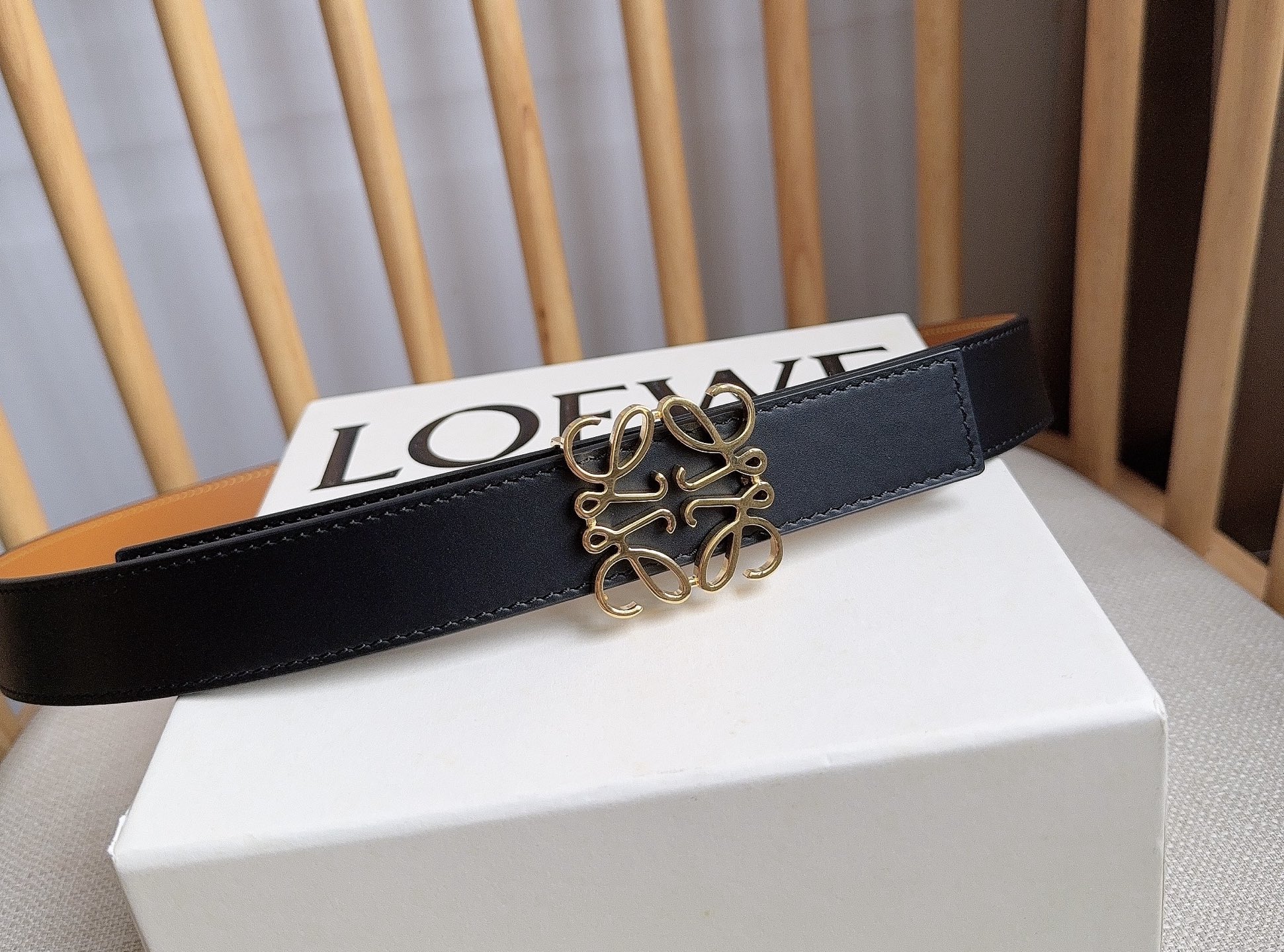 Loewe belt