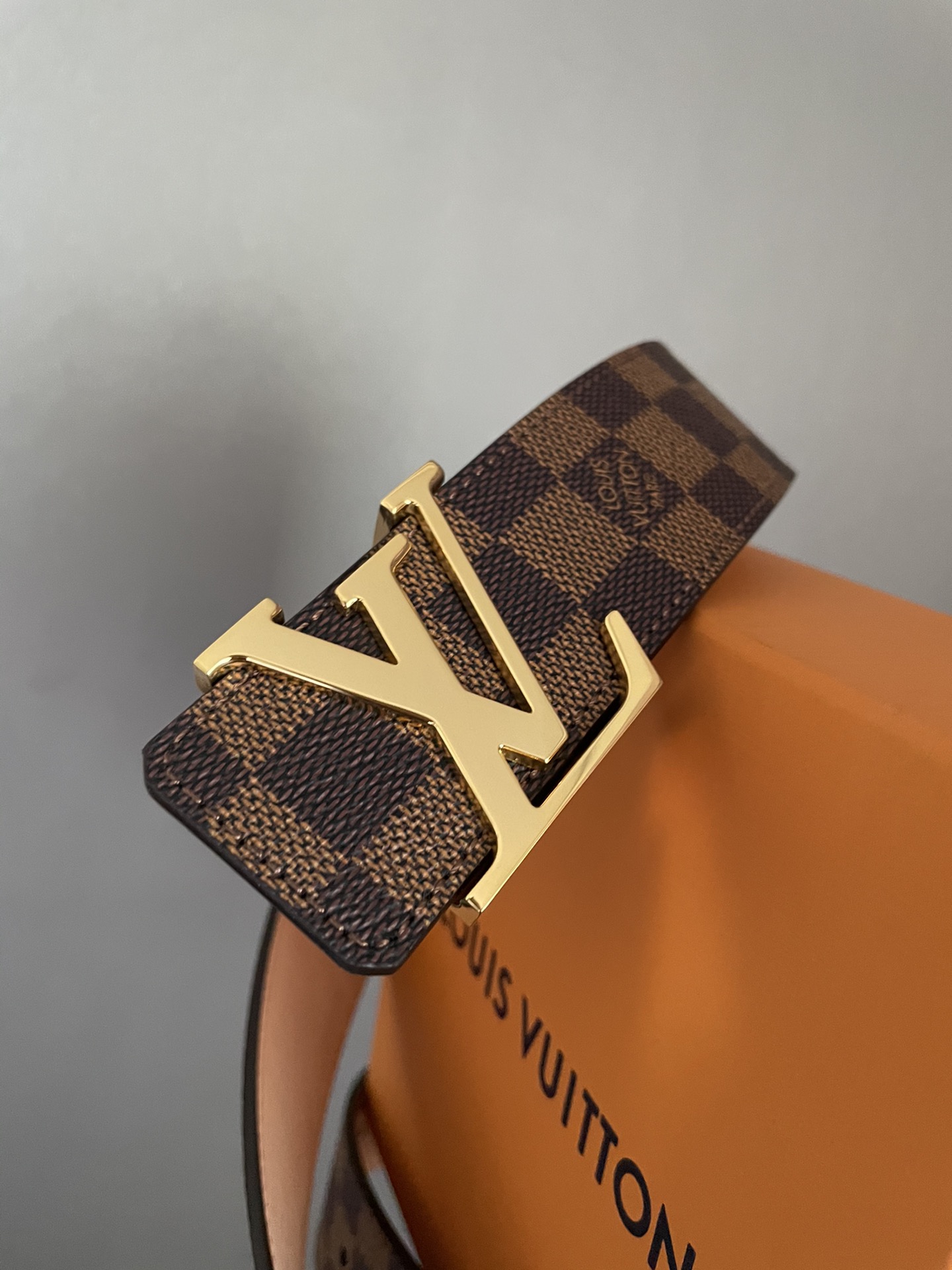 LV belt