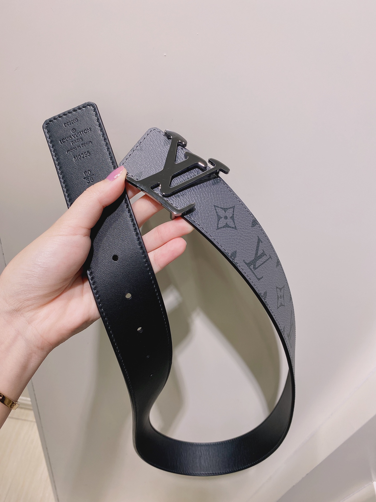 LV belt