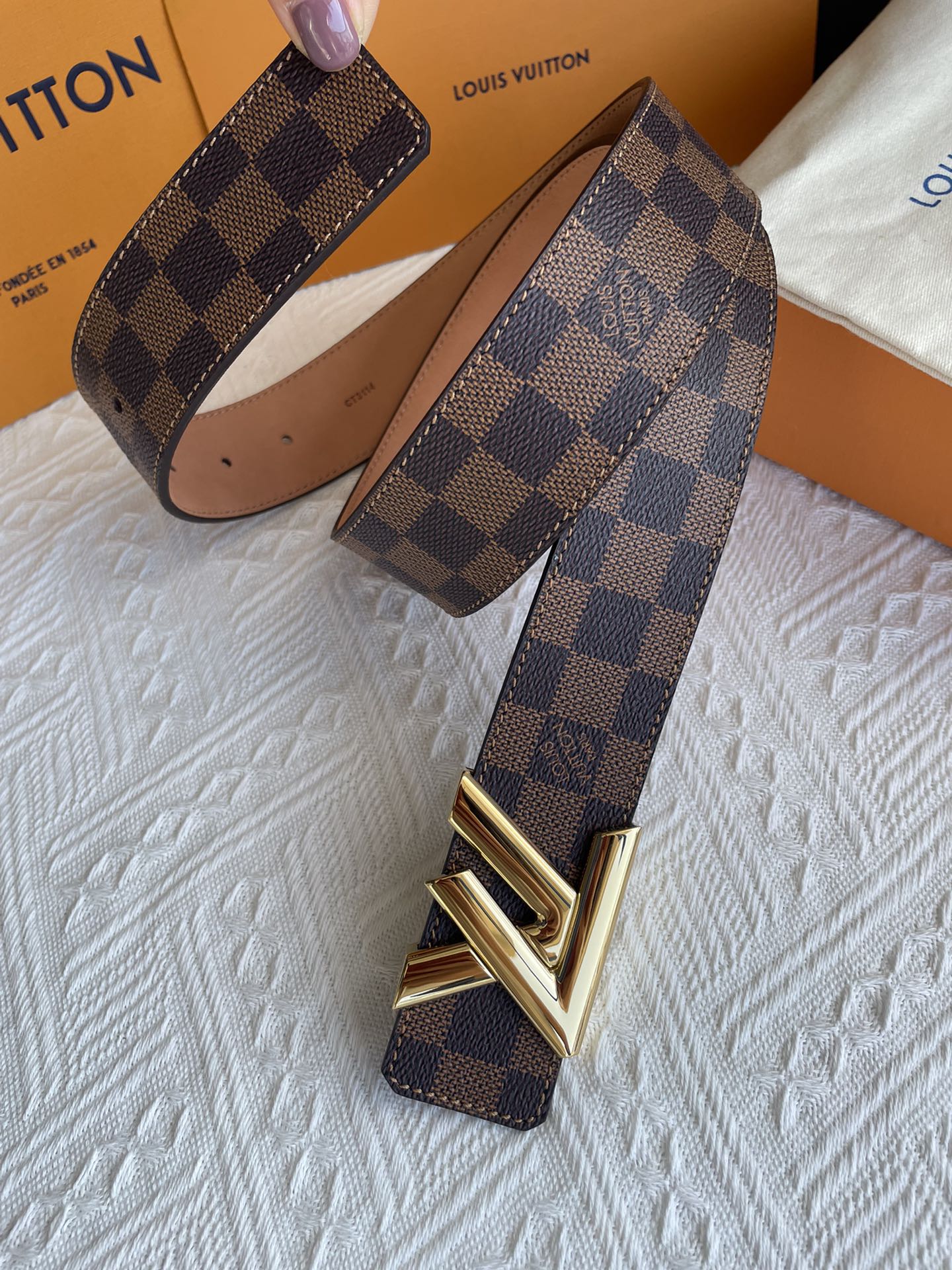 LV belt