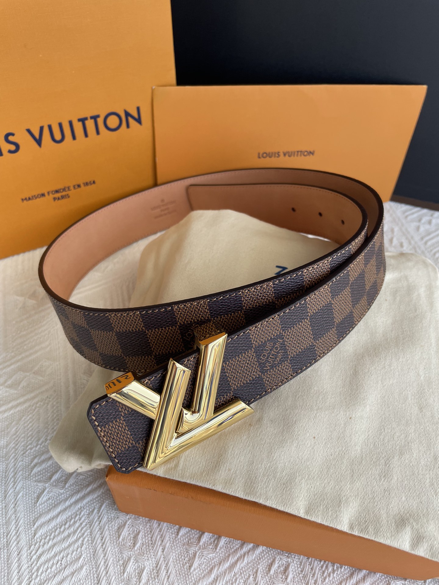 LV belt