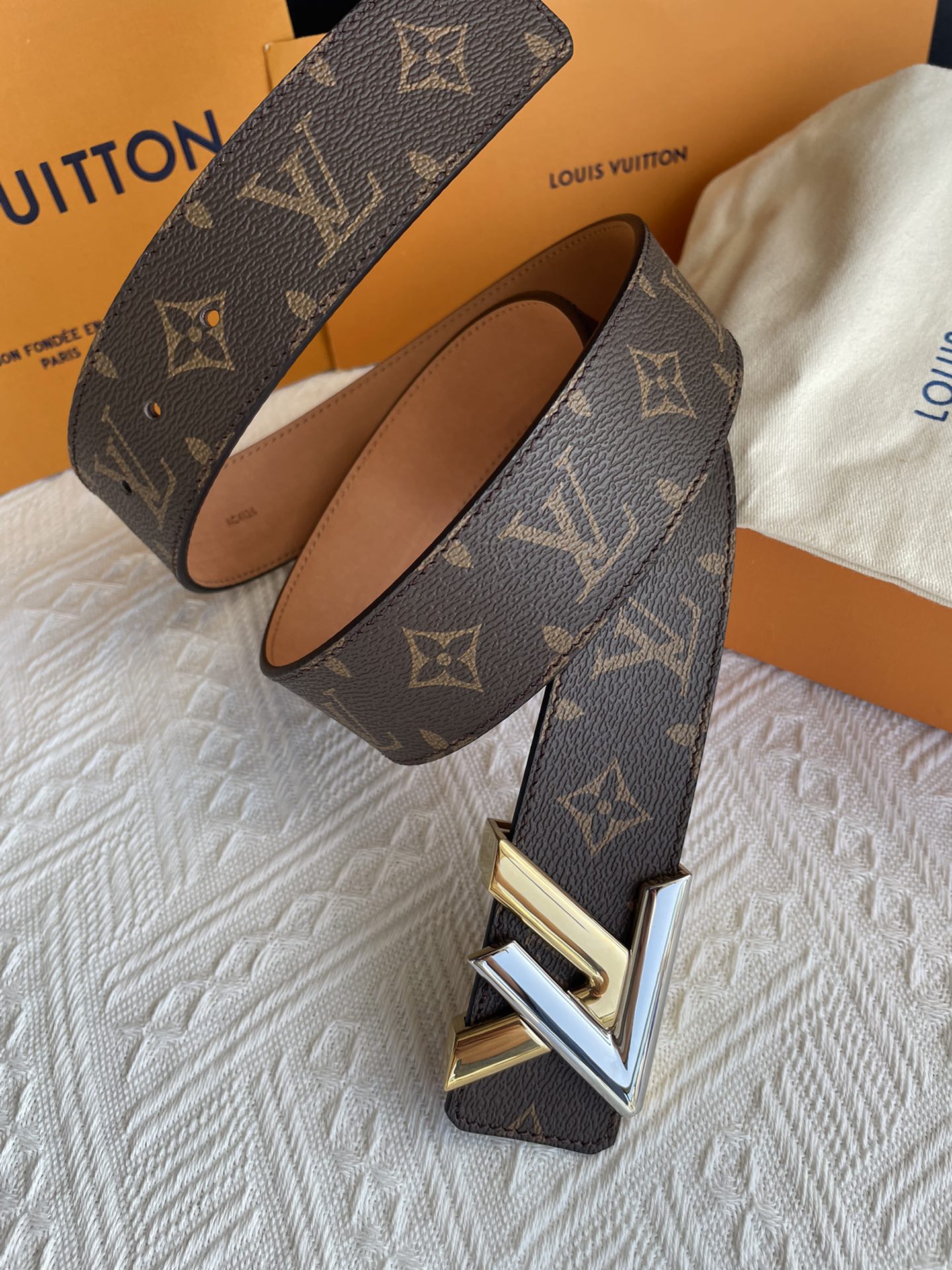 LV belt