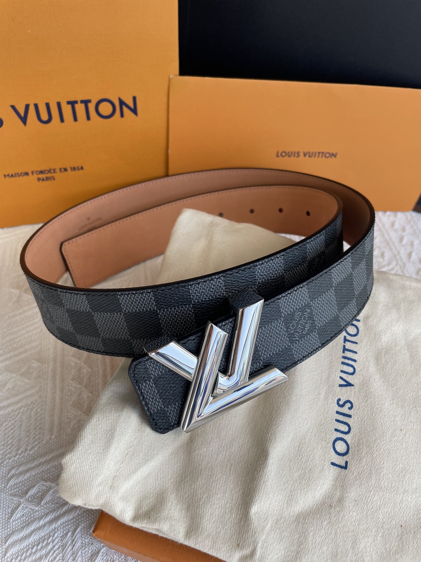 LV belt