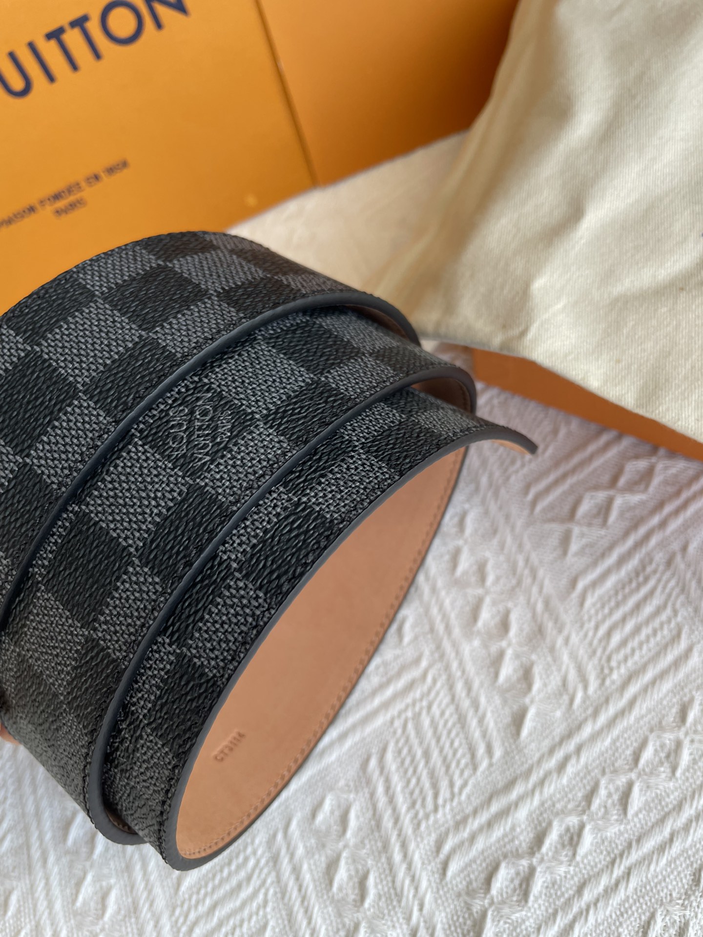 LV belt