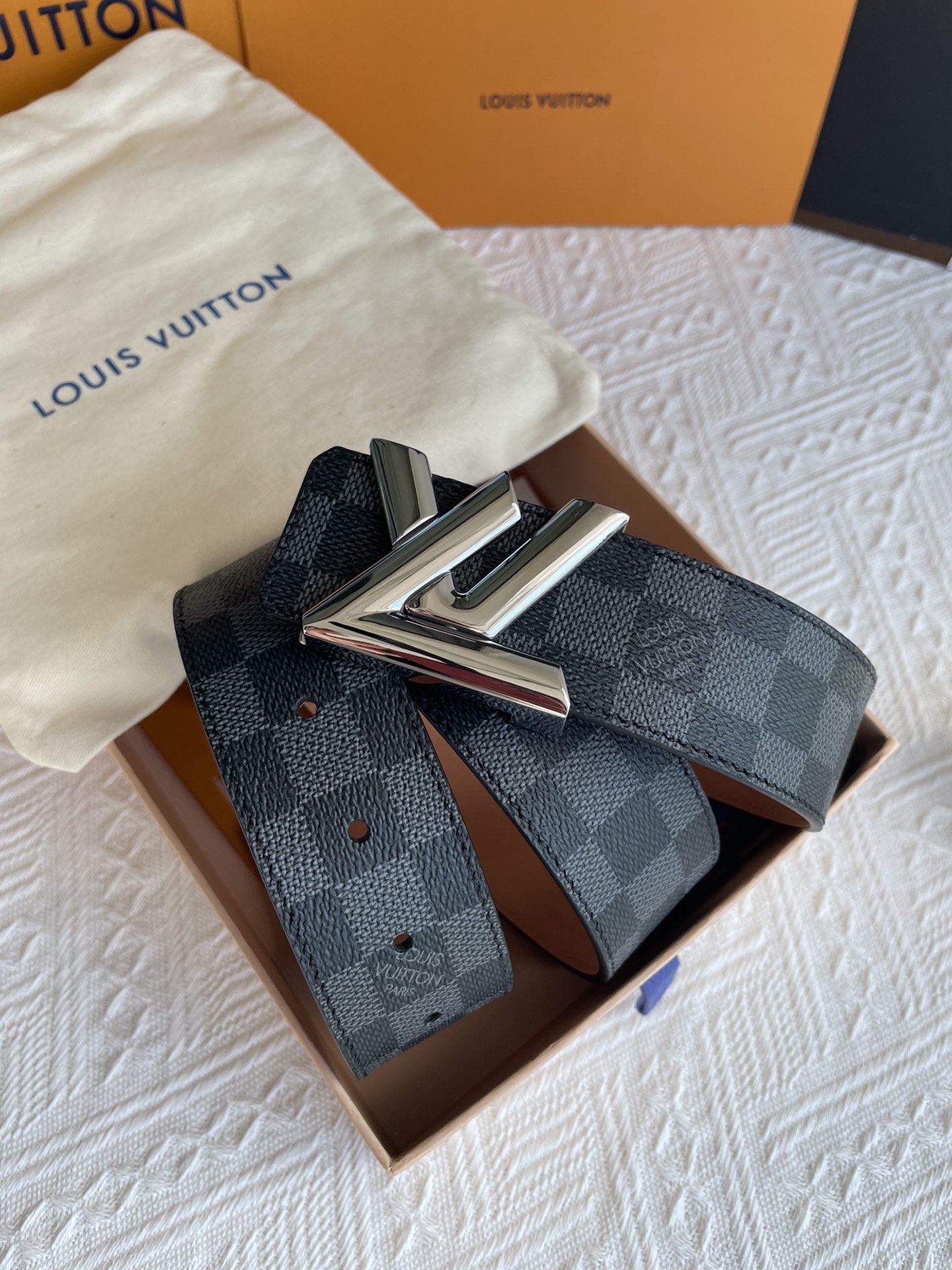 LV belt