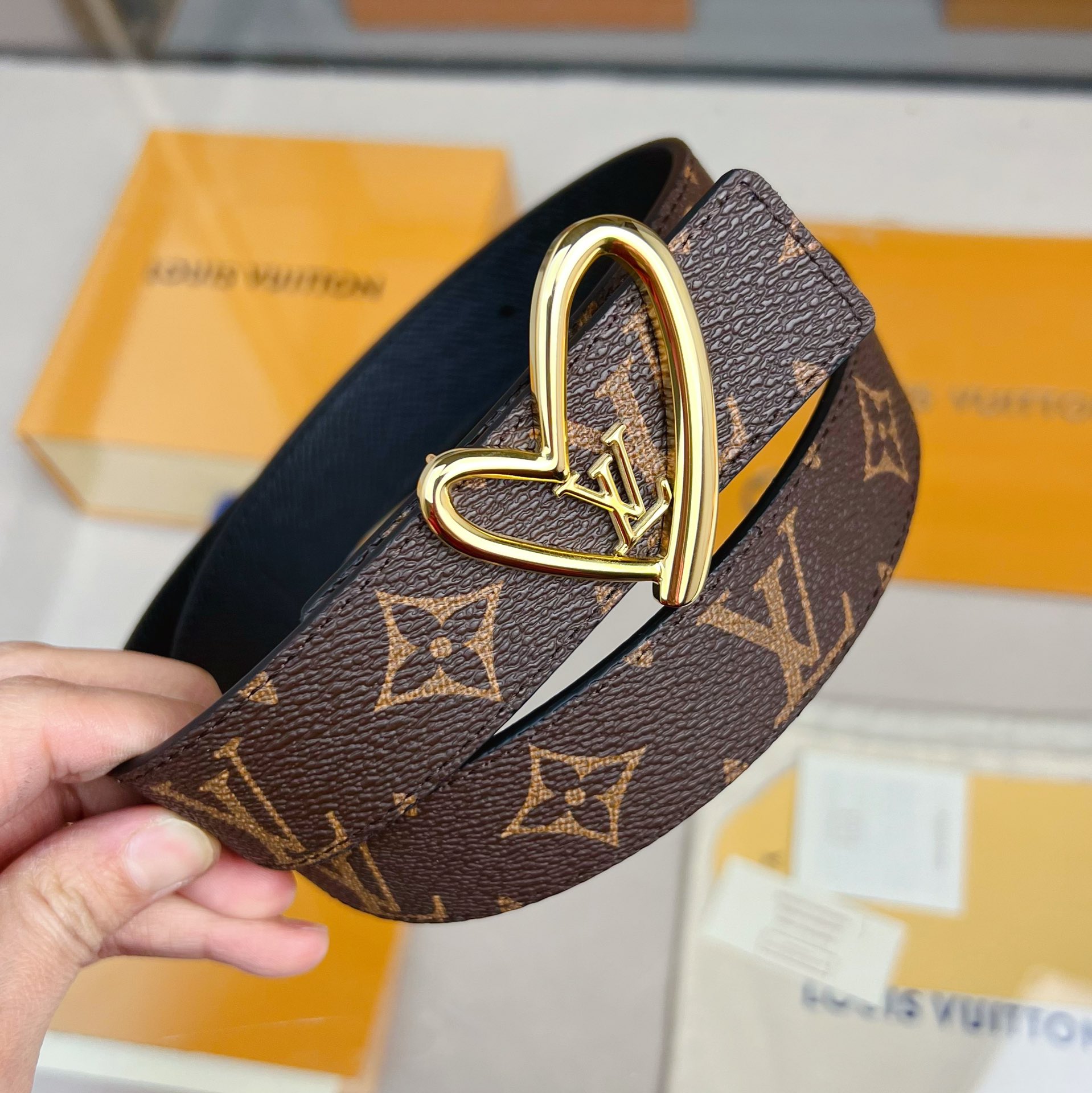 LV belt