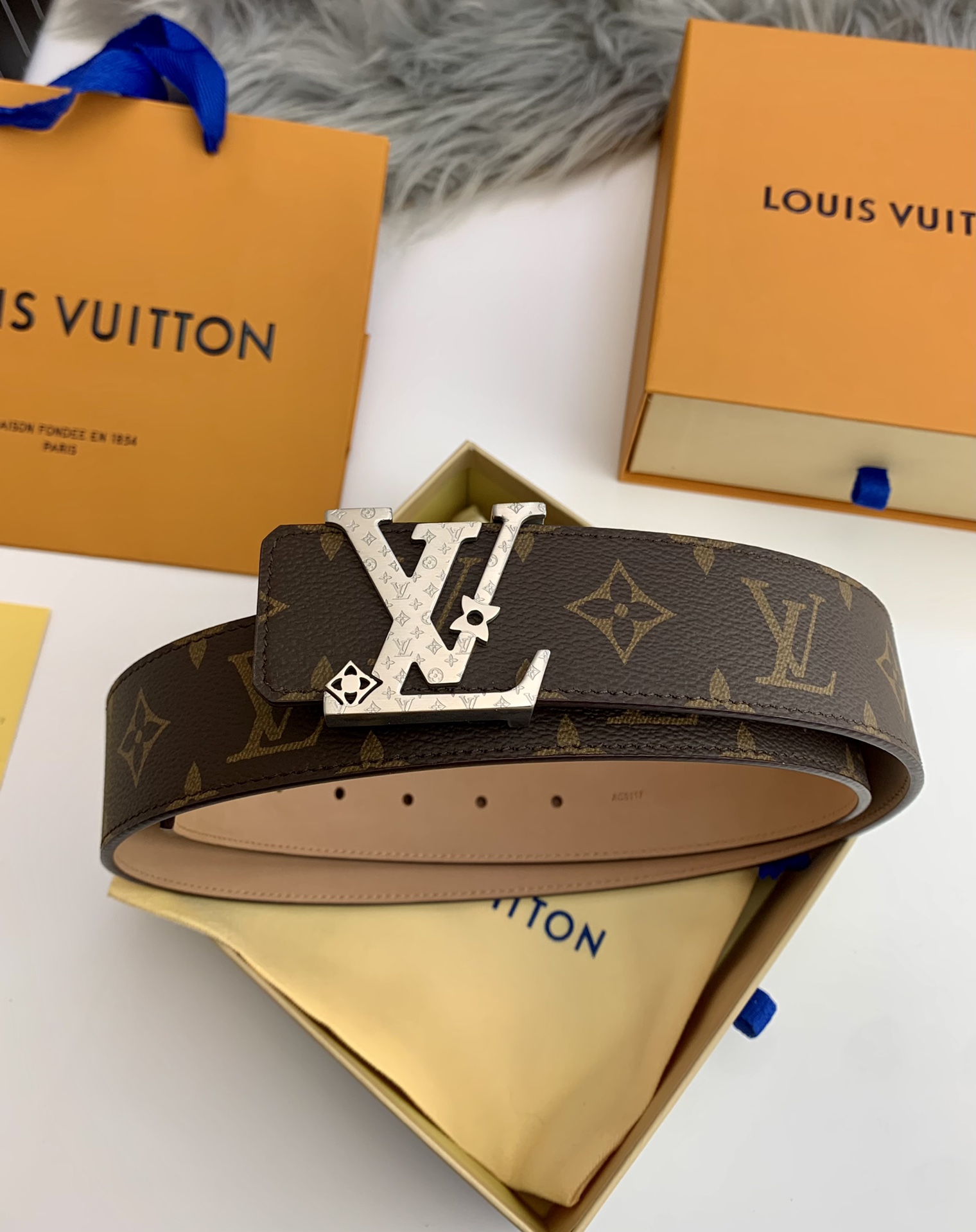 LV belt