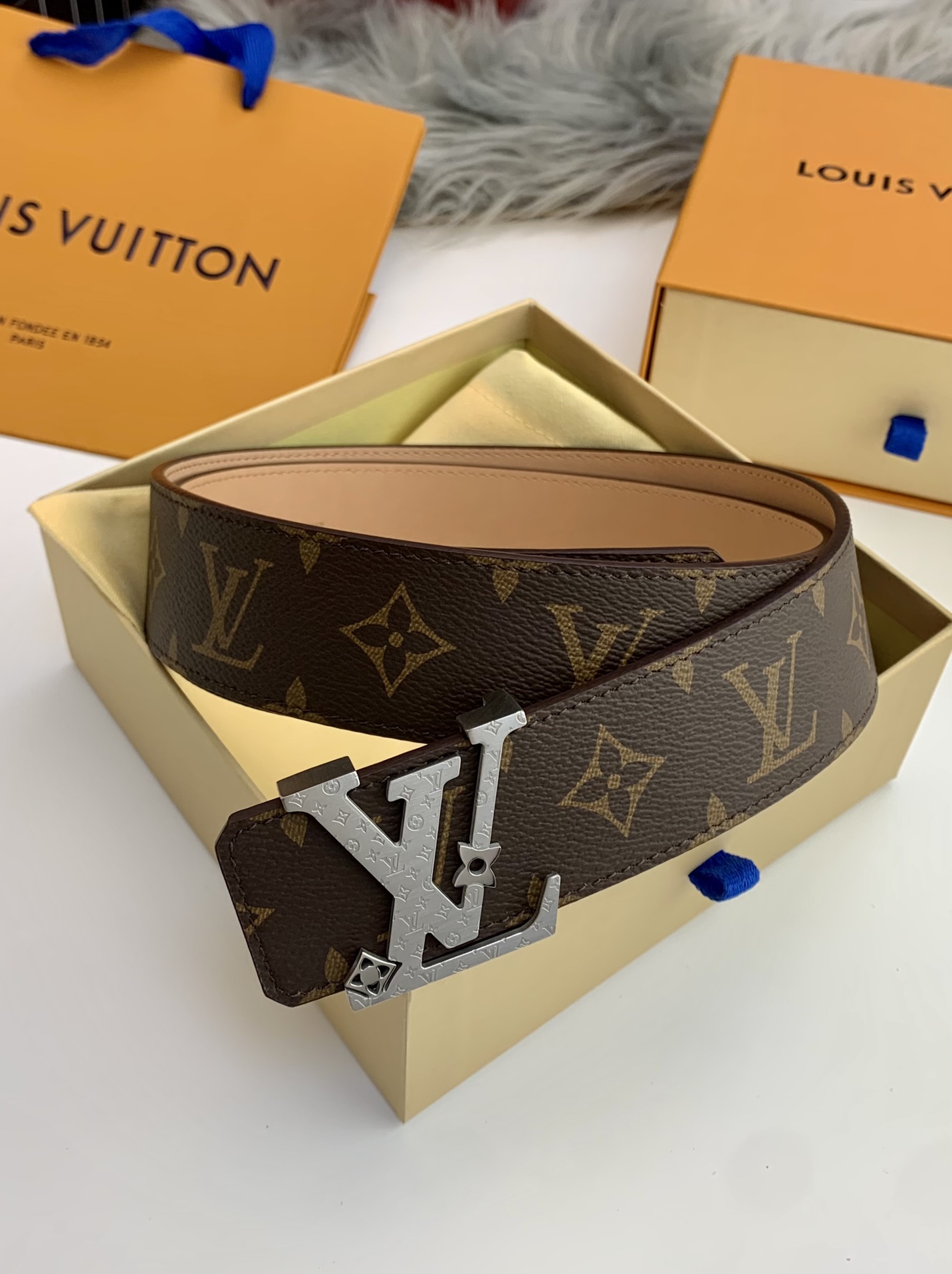 LV belt