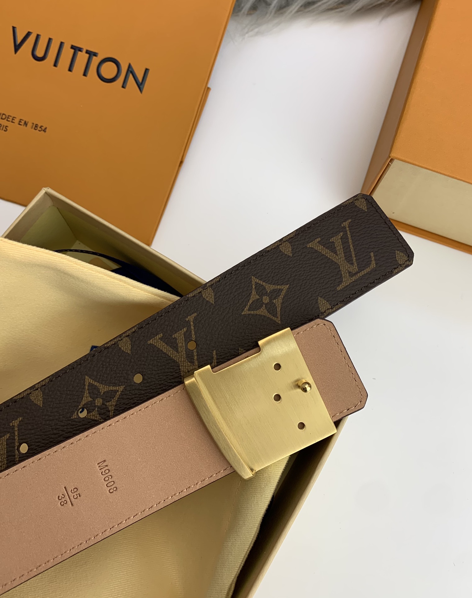 LV belt