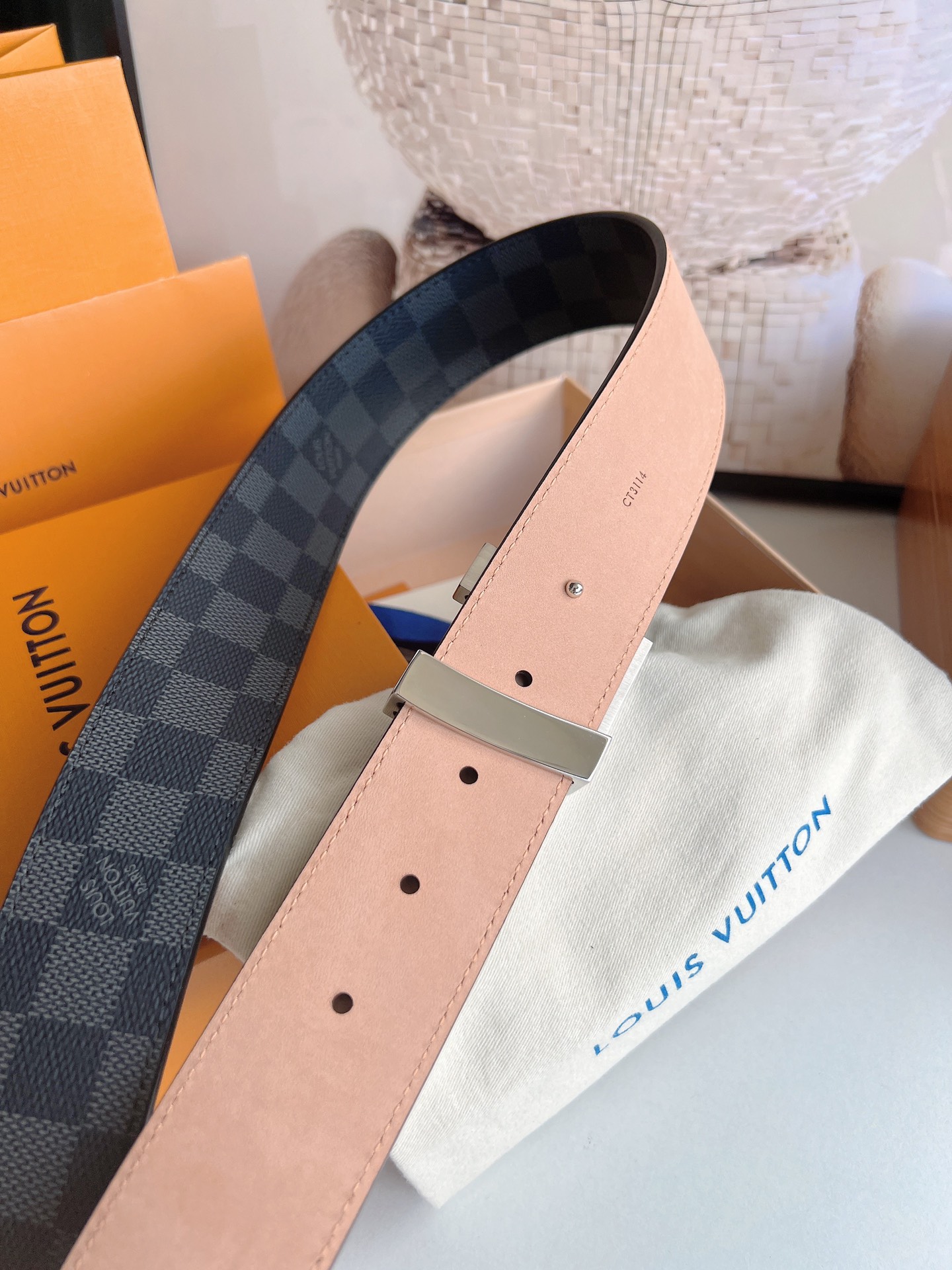 LV belt