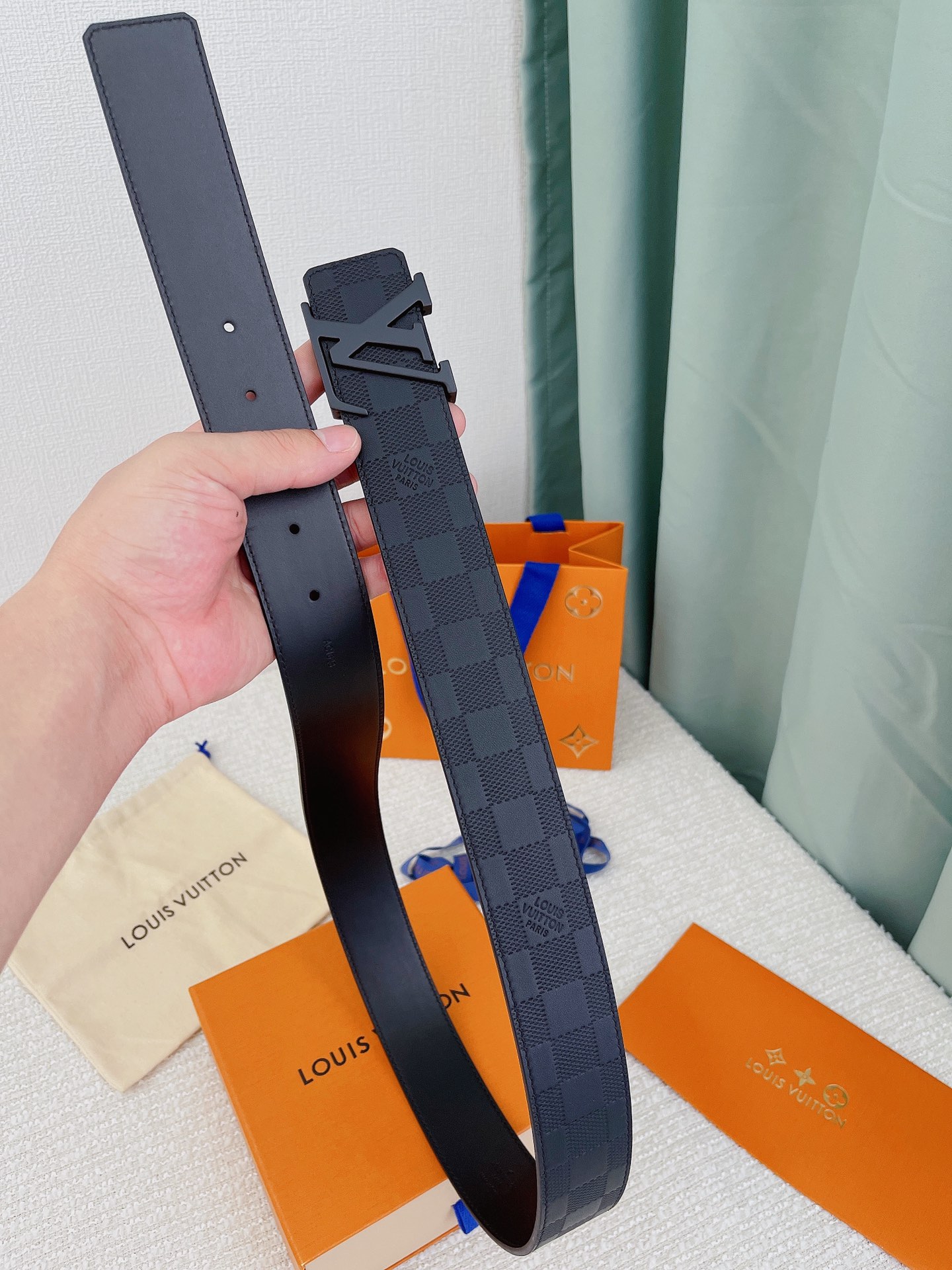 LV belt